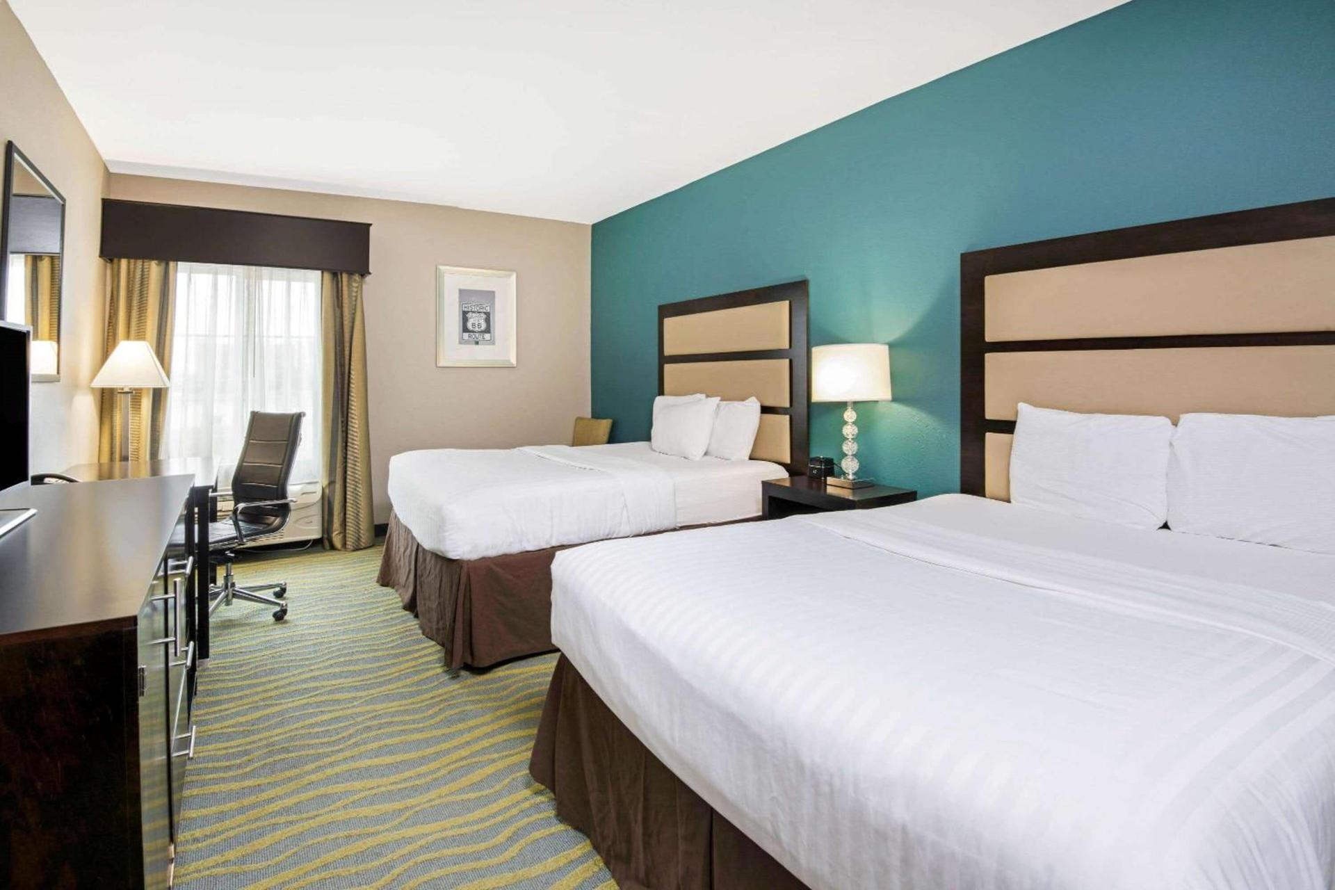 La Quinta Inn & Suites by Wyndham Durant photo 48