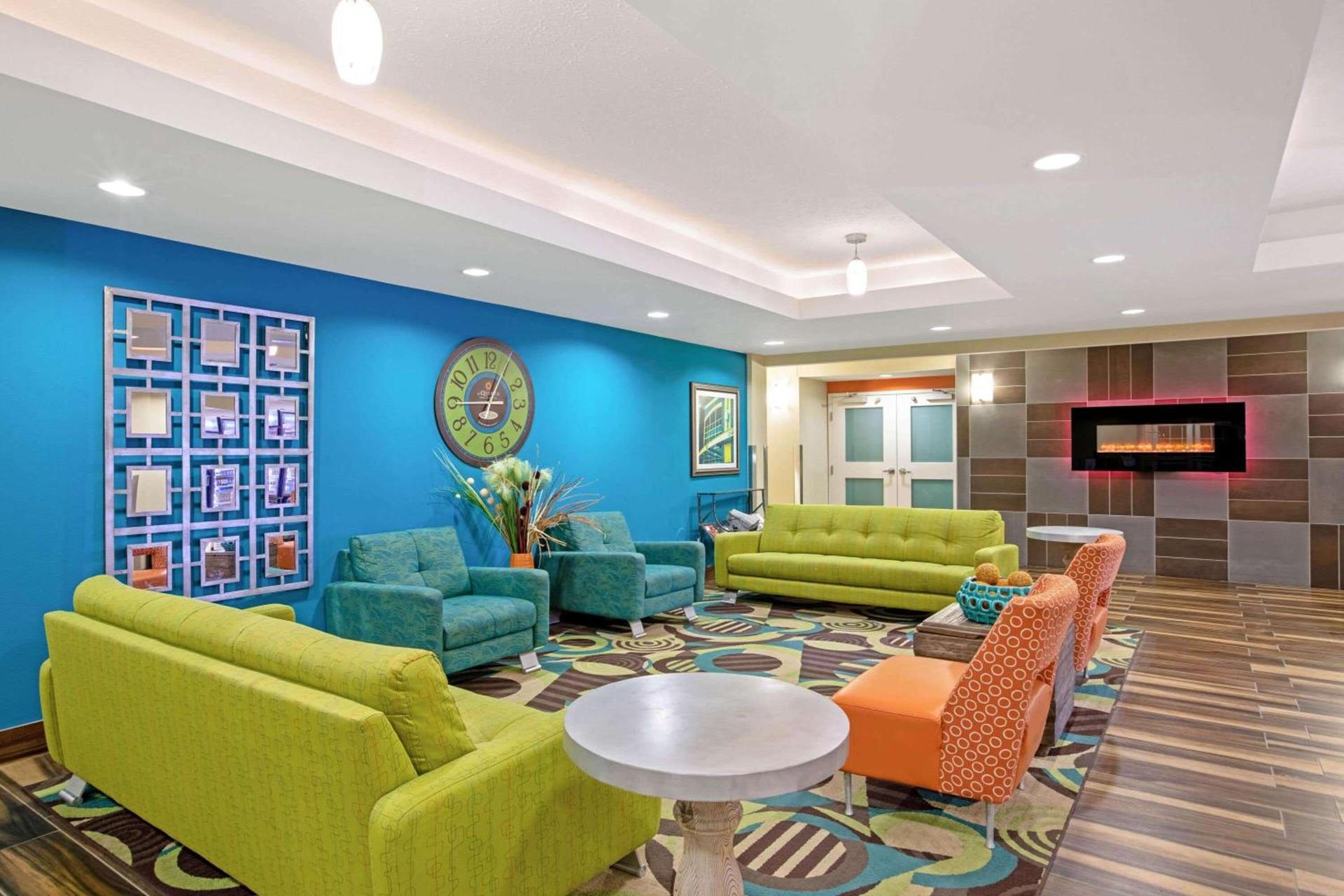 La Quinta by Wyndham Grand Forks photo 36
