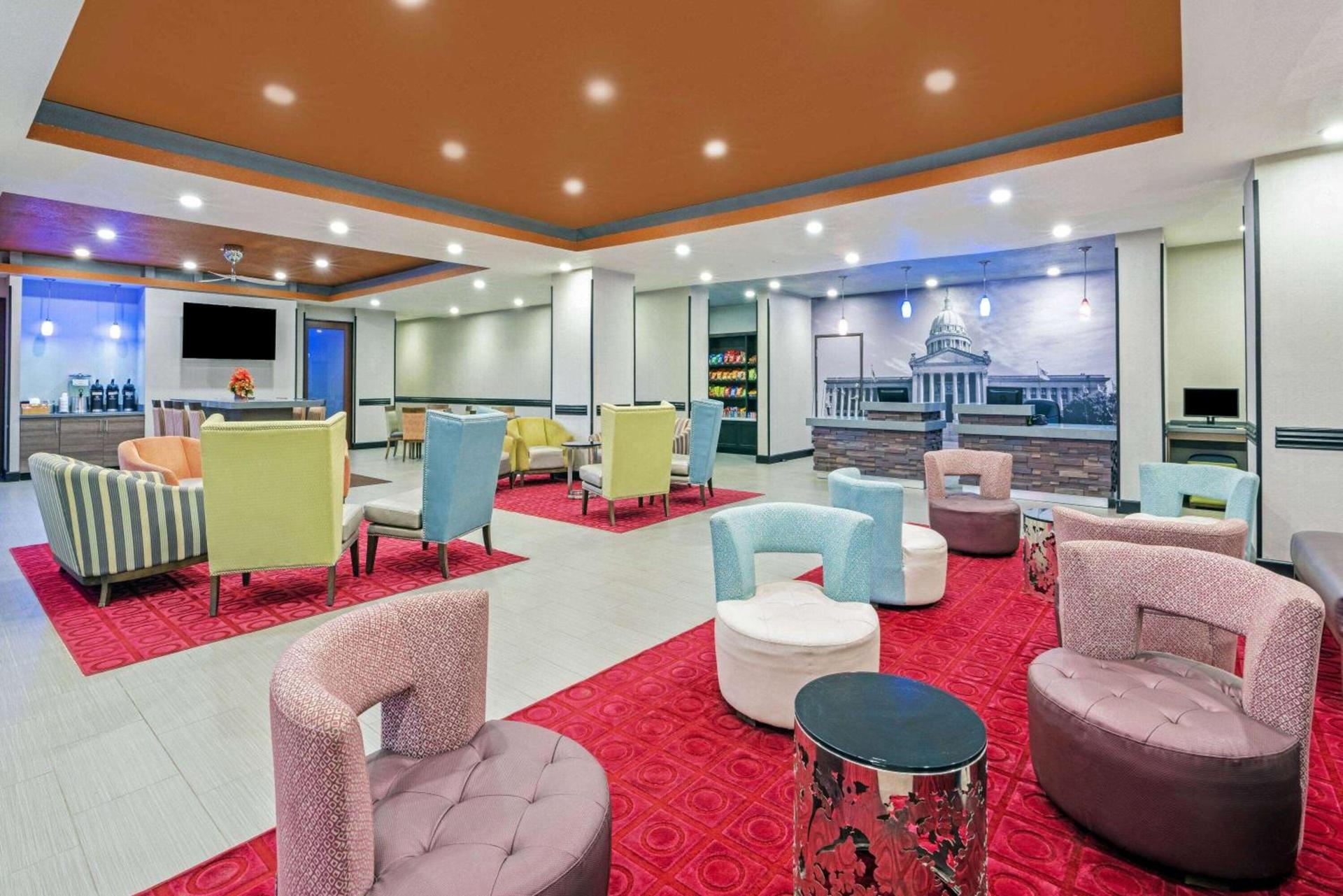 La Quinta by Wyndham Guthrie photo 15