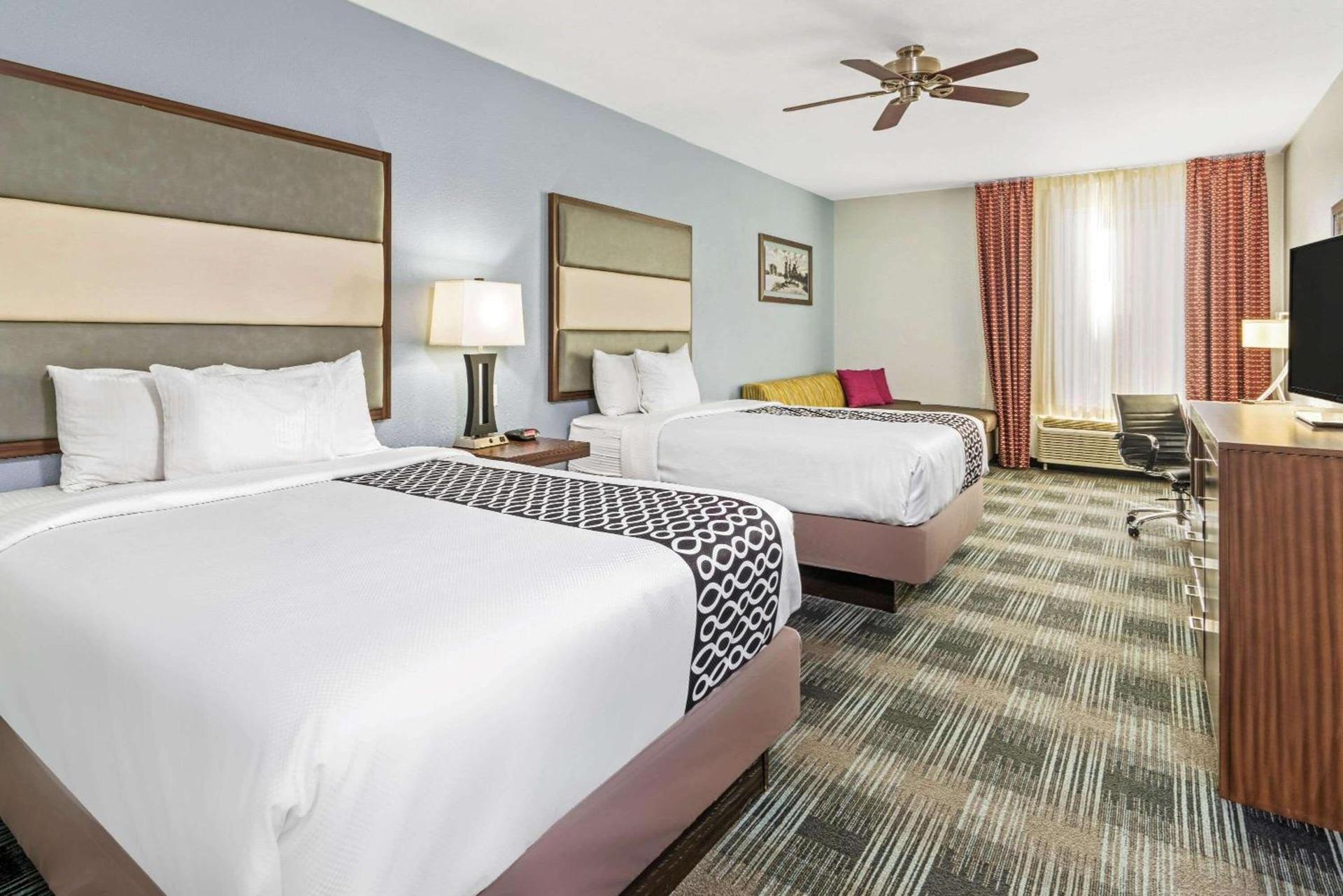 La Quinta by Wyndham Guthrie photo 22