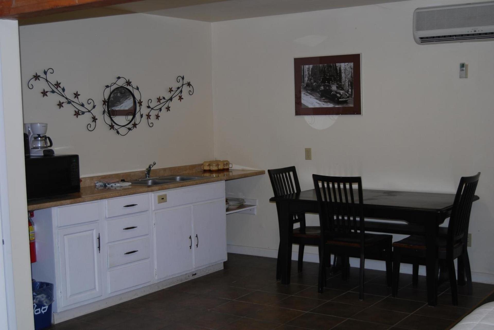 5th Street Inn photo 45