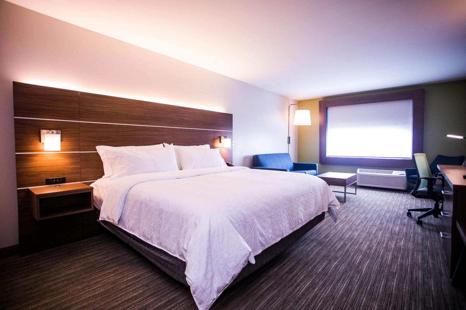 Holiday Inn Express & Suites Rehoboth Beach by IHG photo 16