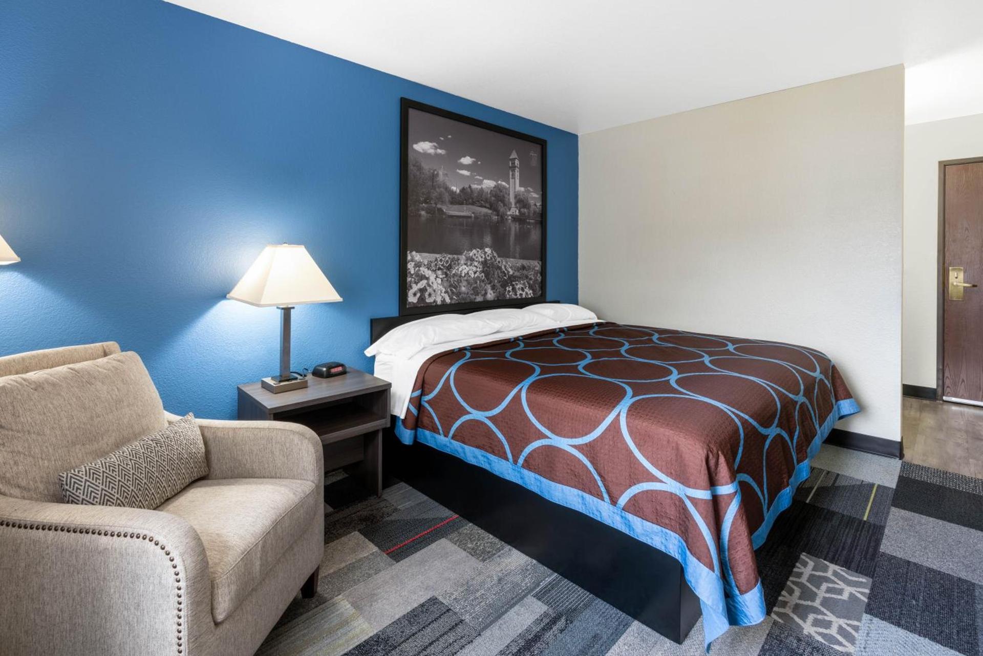 Super 8 by Wyndham Spokane Valley photo 24