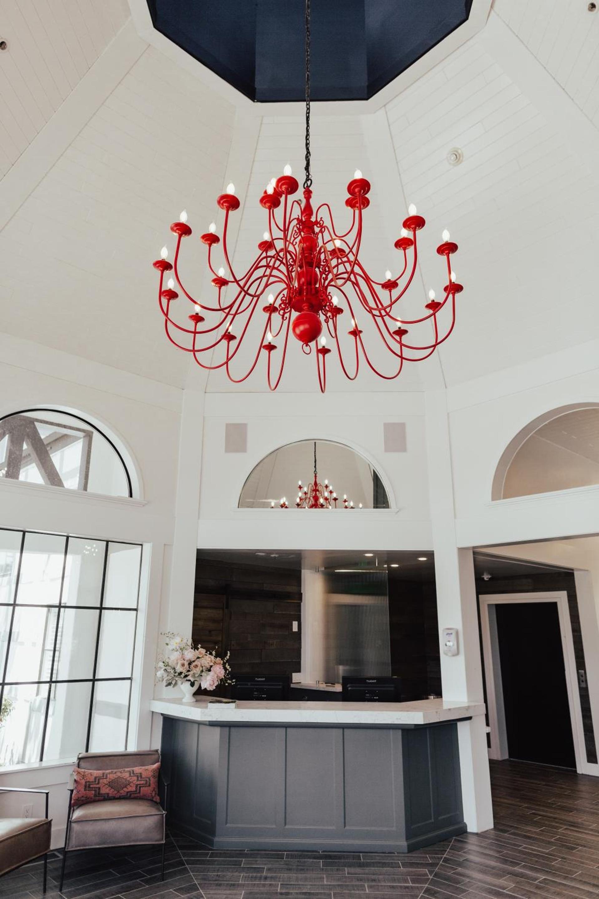 Vinland Hotel and Lounge photo 6