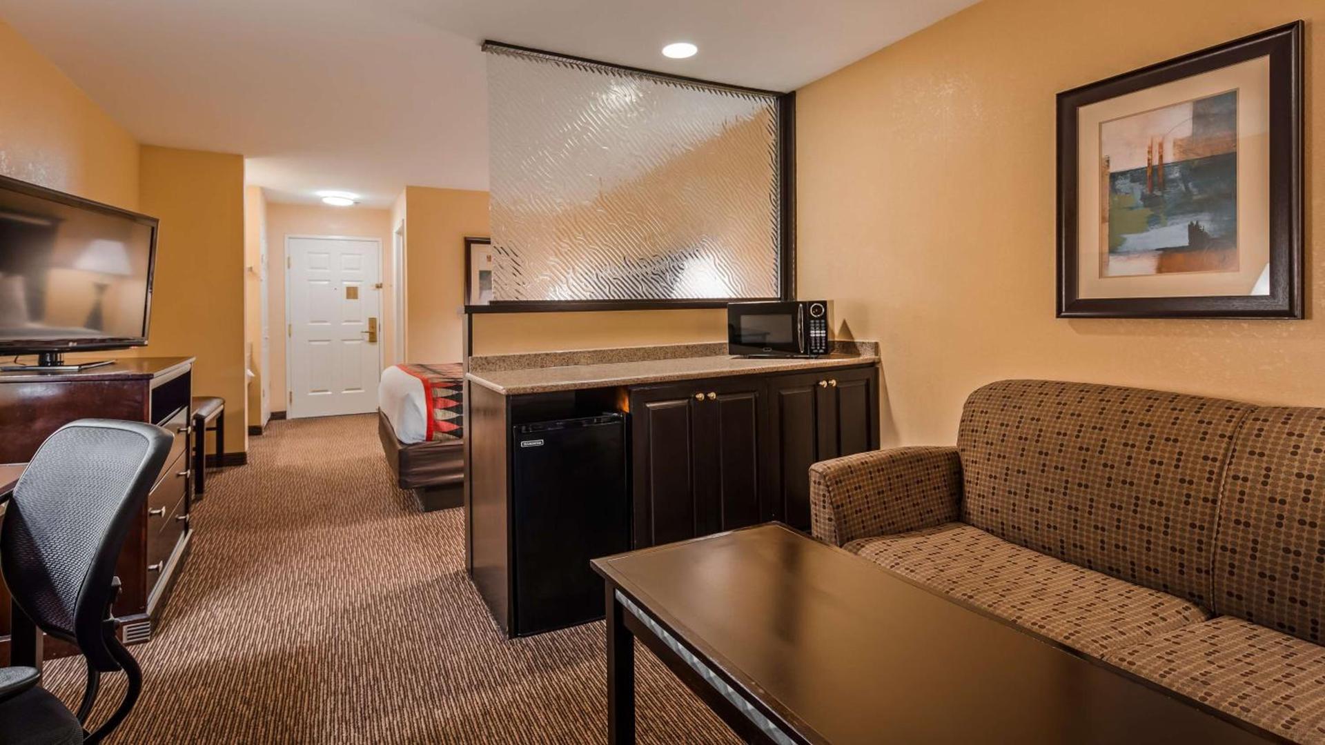 Best Western Plus Bessemer photo 14