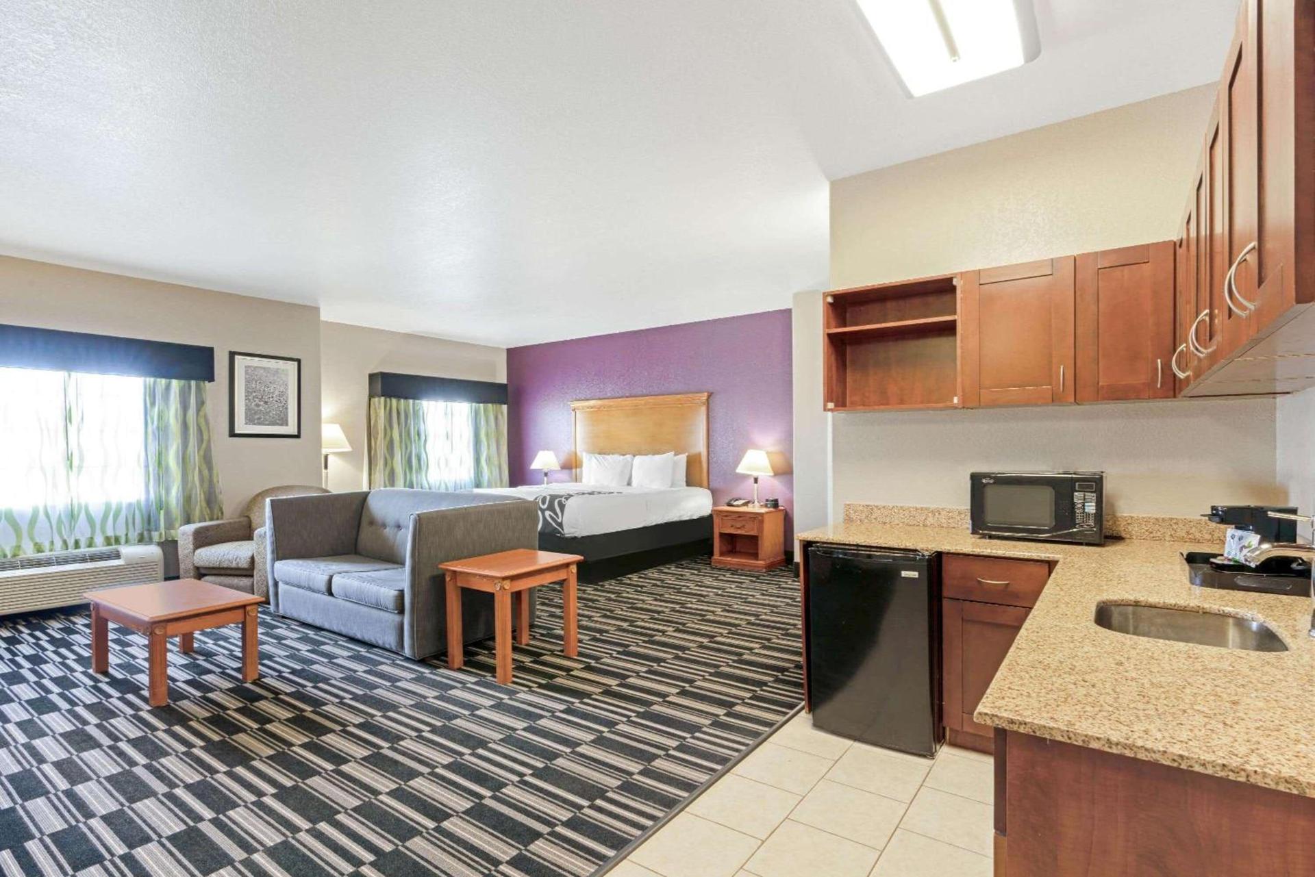 La Quinta by Wyndham Ada photo 40