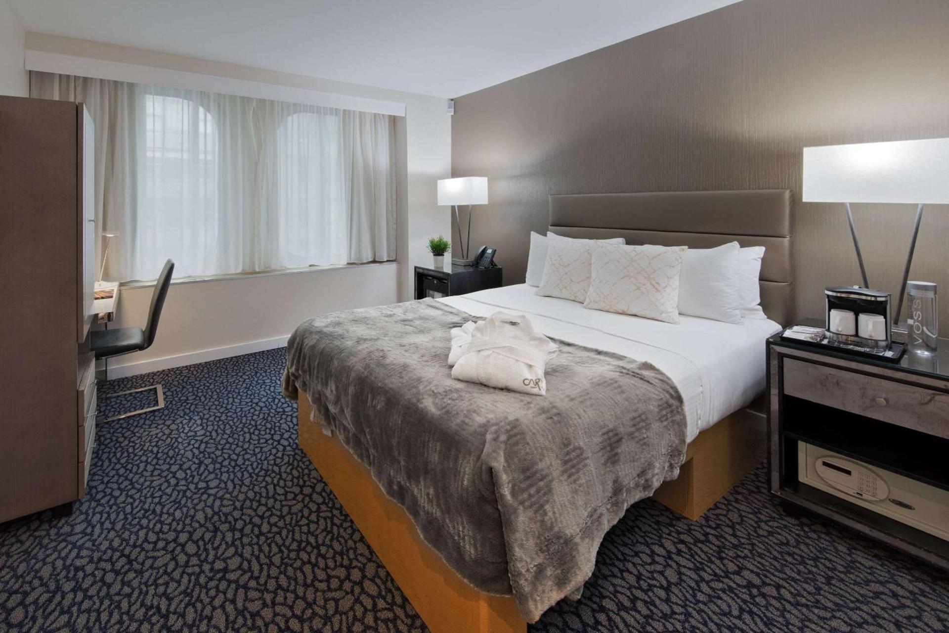 The Historic Blue Angel Hotel Lexington Ave, an Ascend Collection photo 9