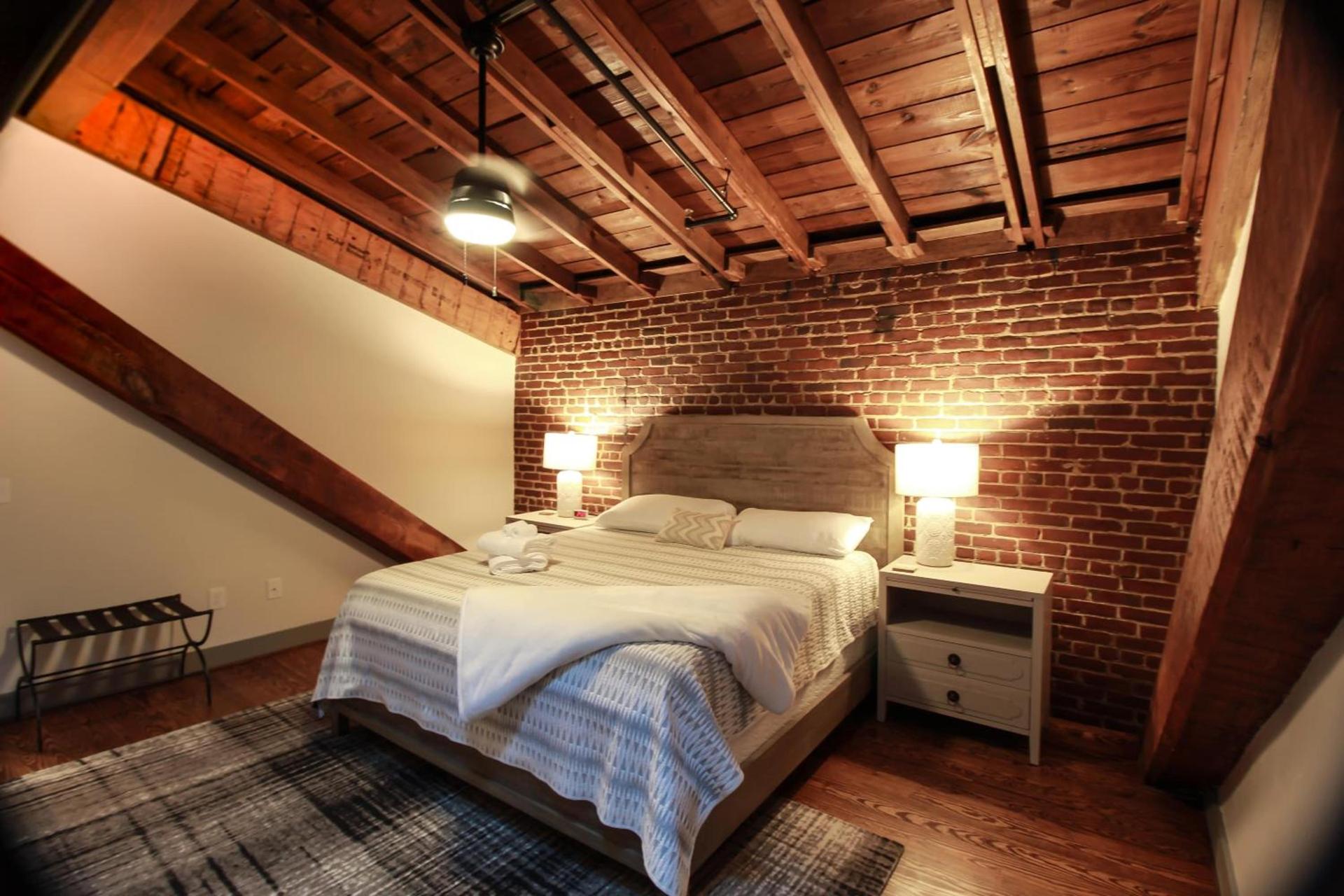 The Lofts at Downtown Salem photo 24