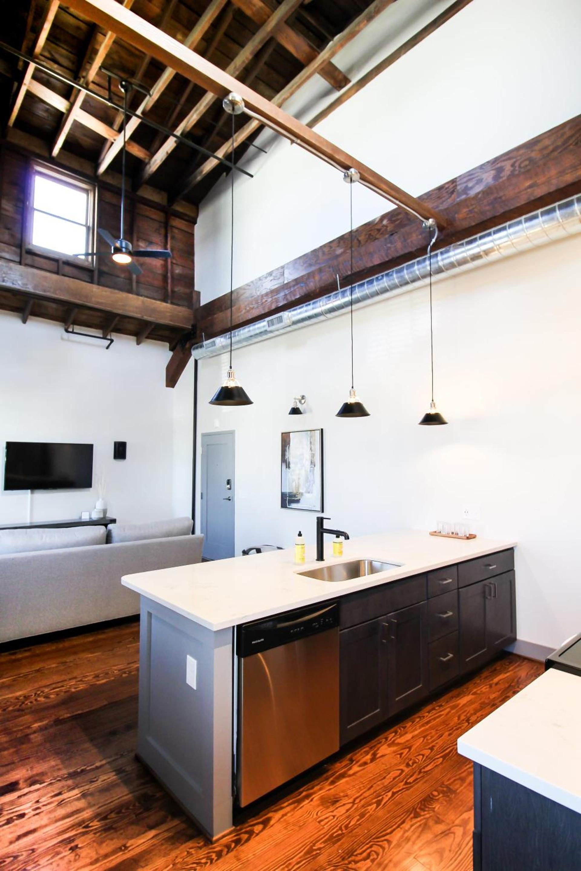 The Lofts at Downtown Salem photo 16