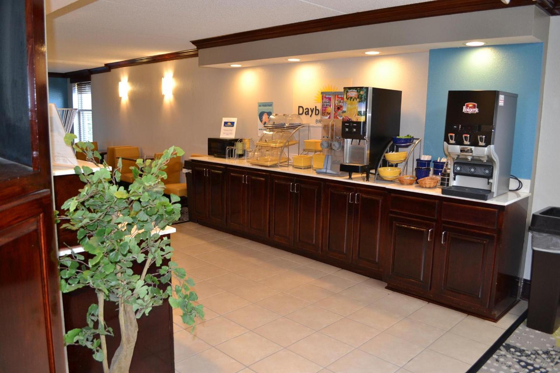 Rodeway Inn High Point - Archdale photo 8