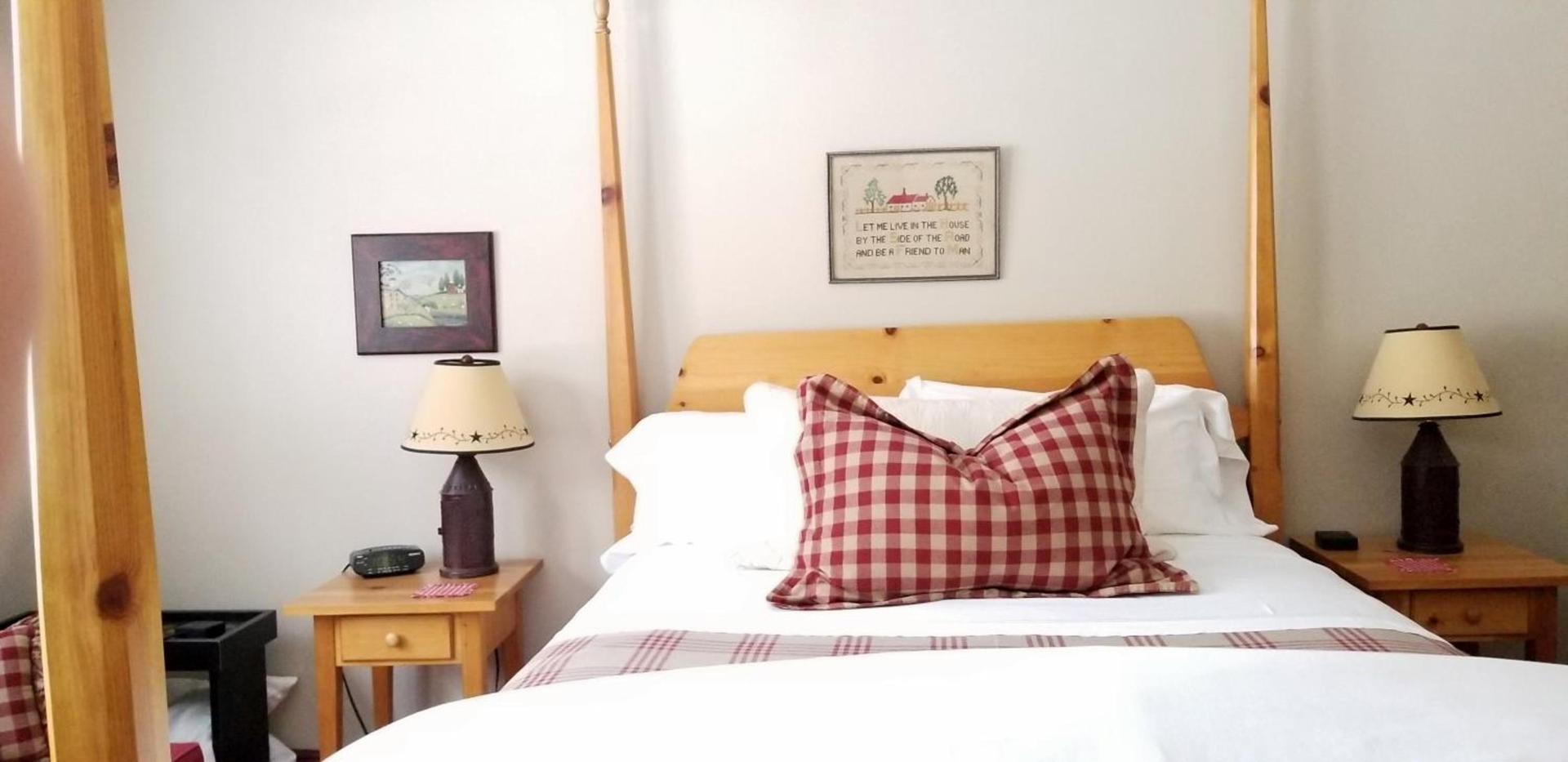 Timbercliffe Cottage Inn photo 32