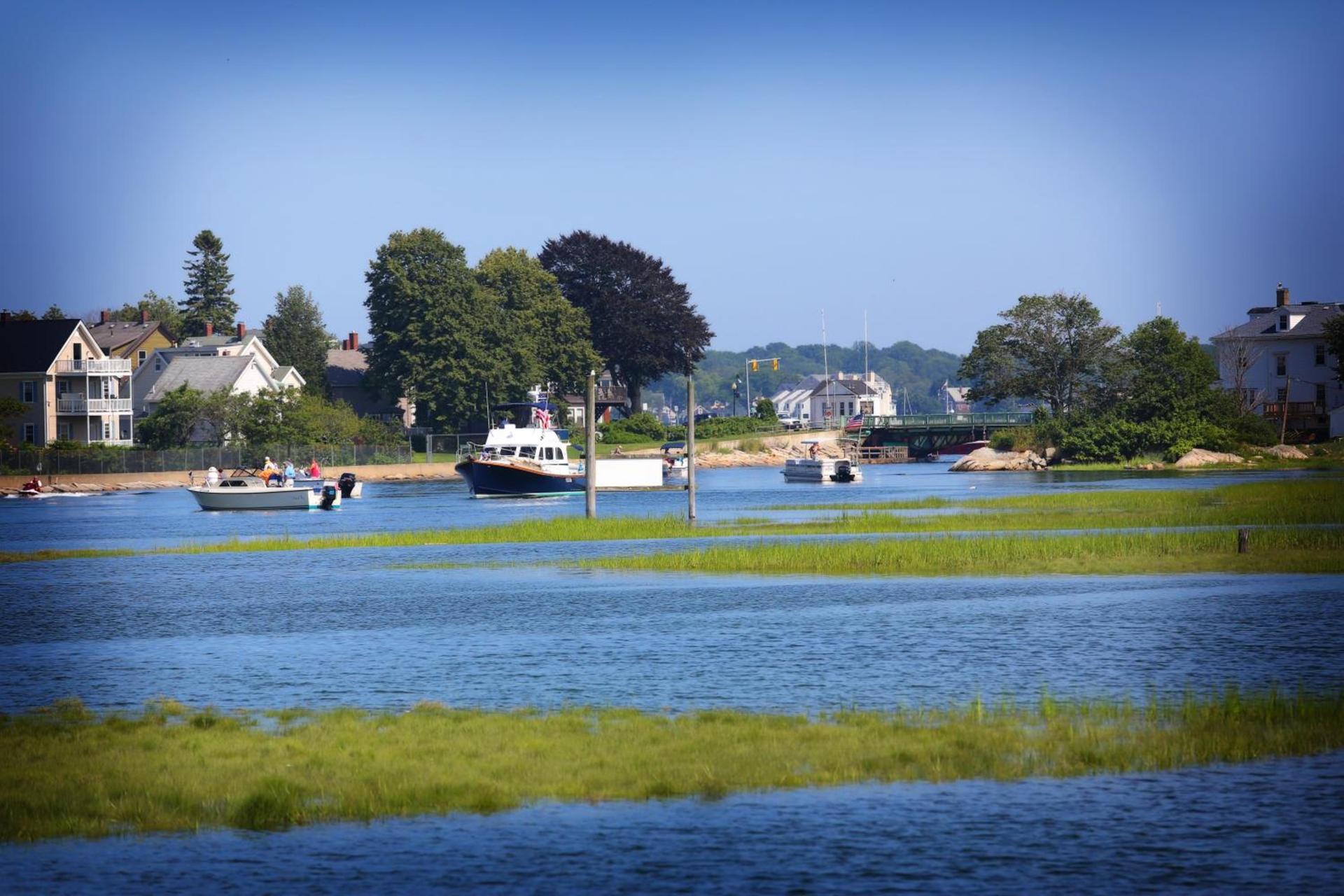 The Hotel at Cape Ann Marina photo 15