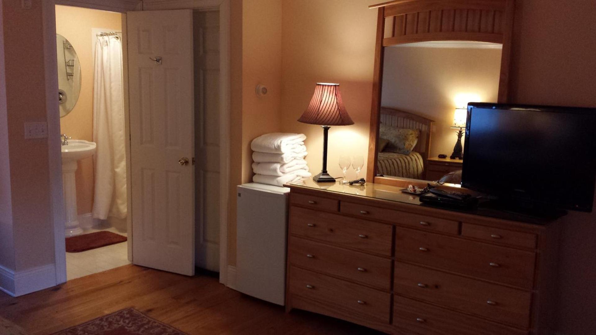 Compass Rose Inn photo 29
