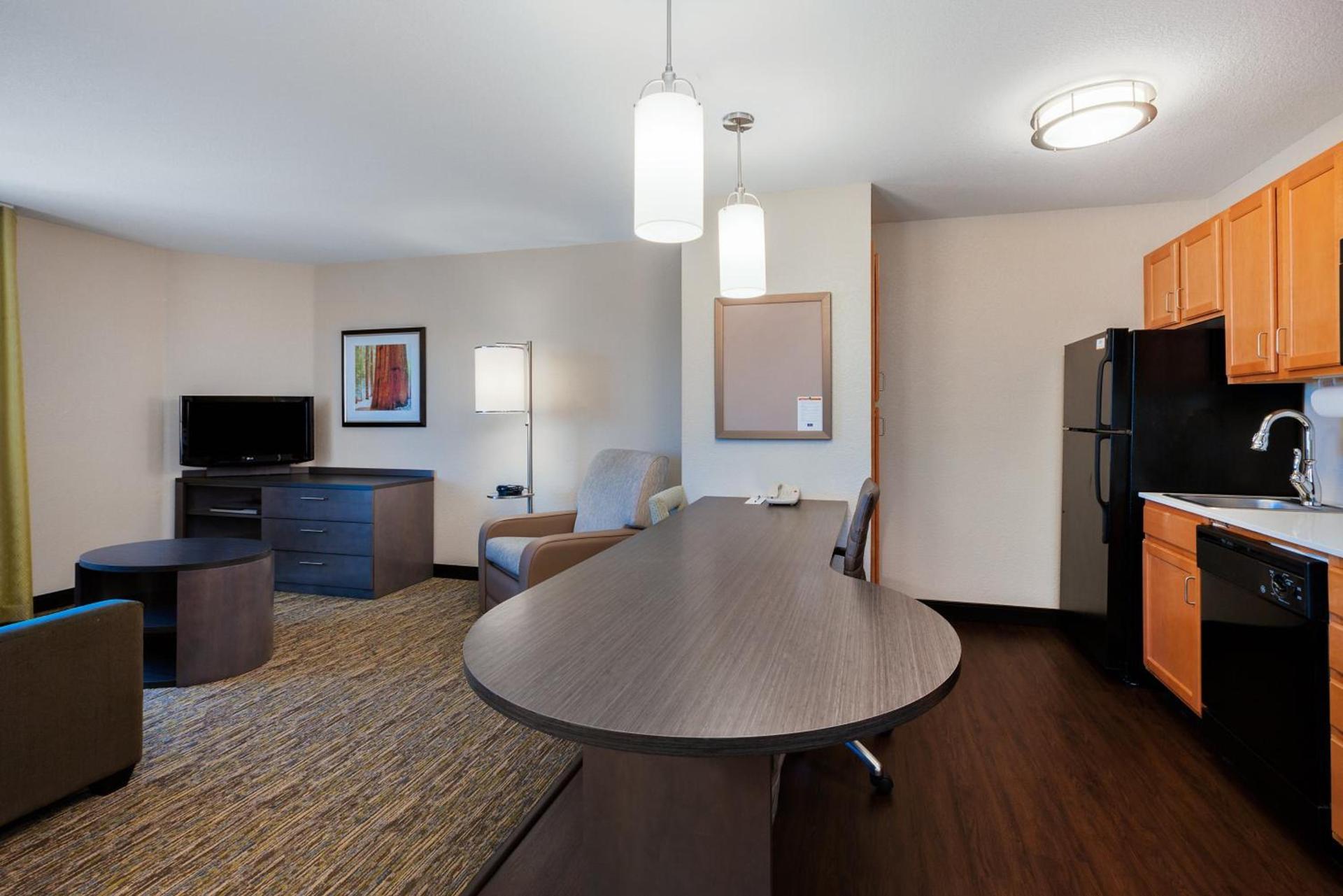 Candlewood Suites Medford by IHG photo 17