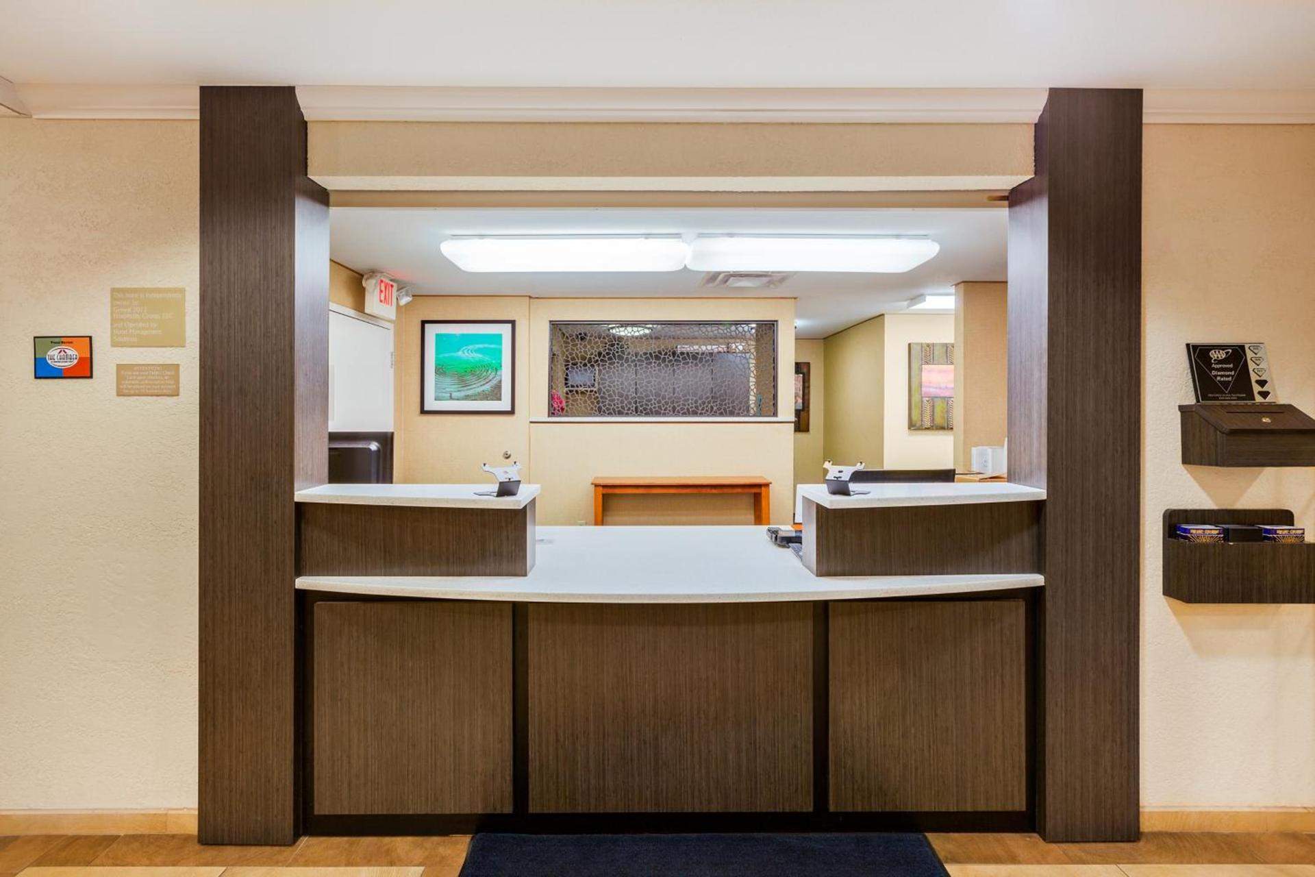 Candlewood Suites Medford by IHG photo 8