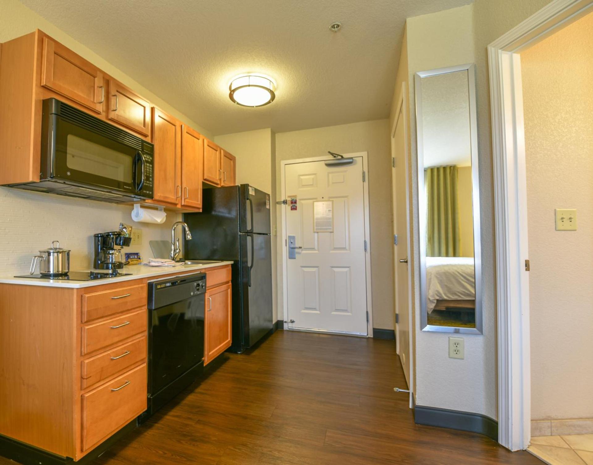Candlewood Suites Medford by IHG photo 19
