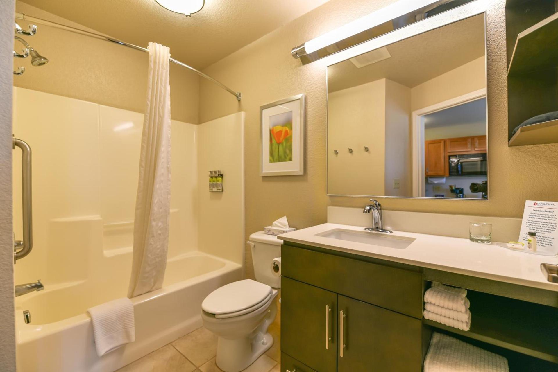 Candlewood Suites Medford by IHG photo 14