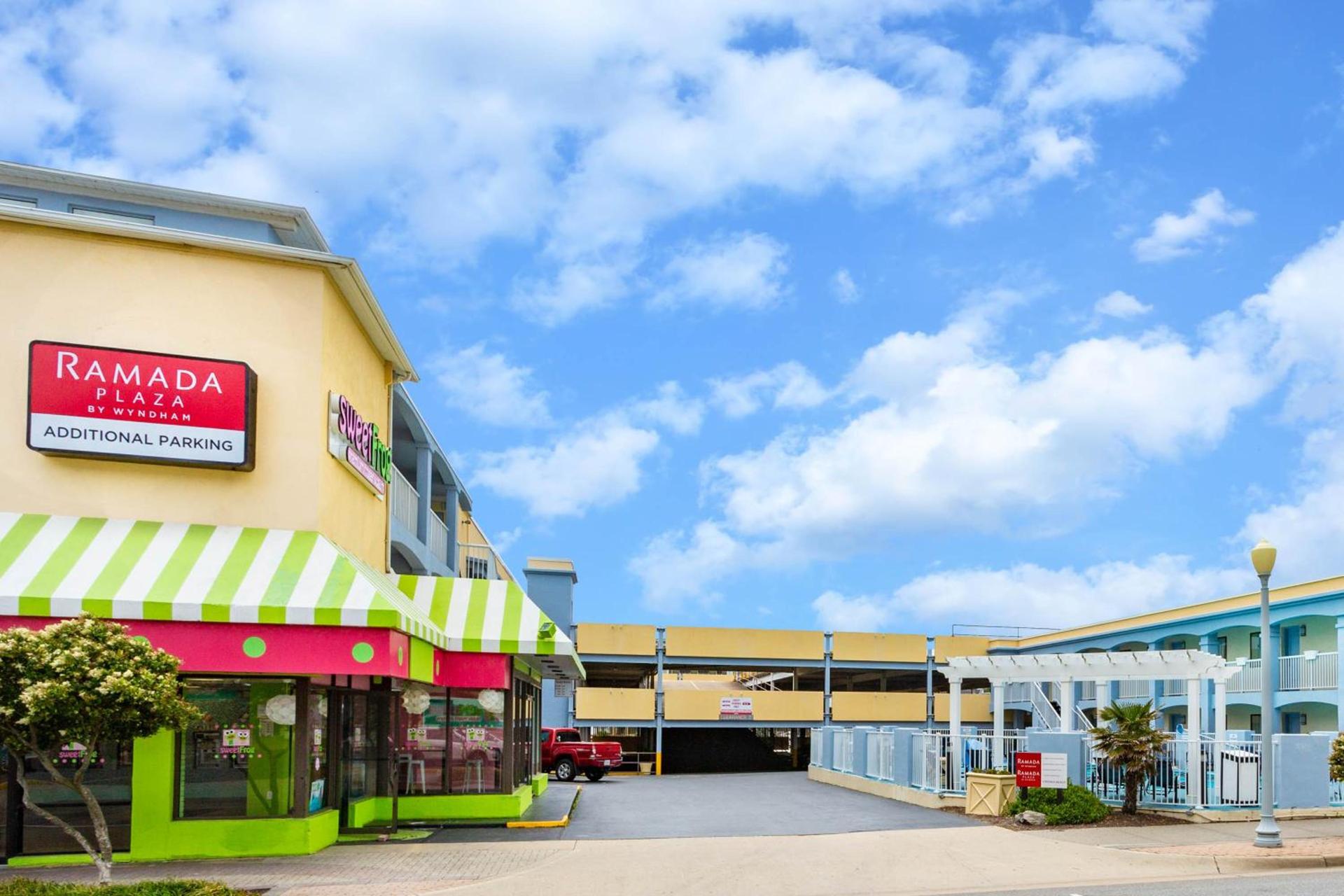 Ramada by Wyndham Virginia Beach photo 4