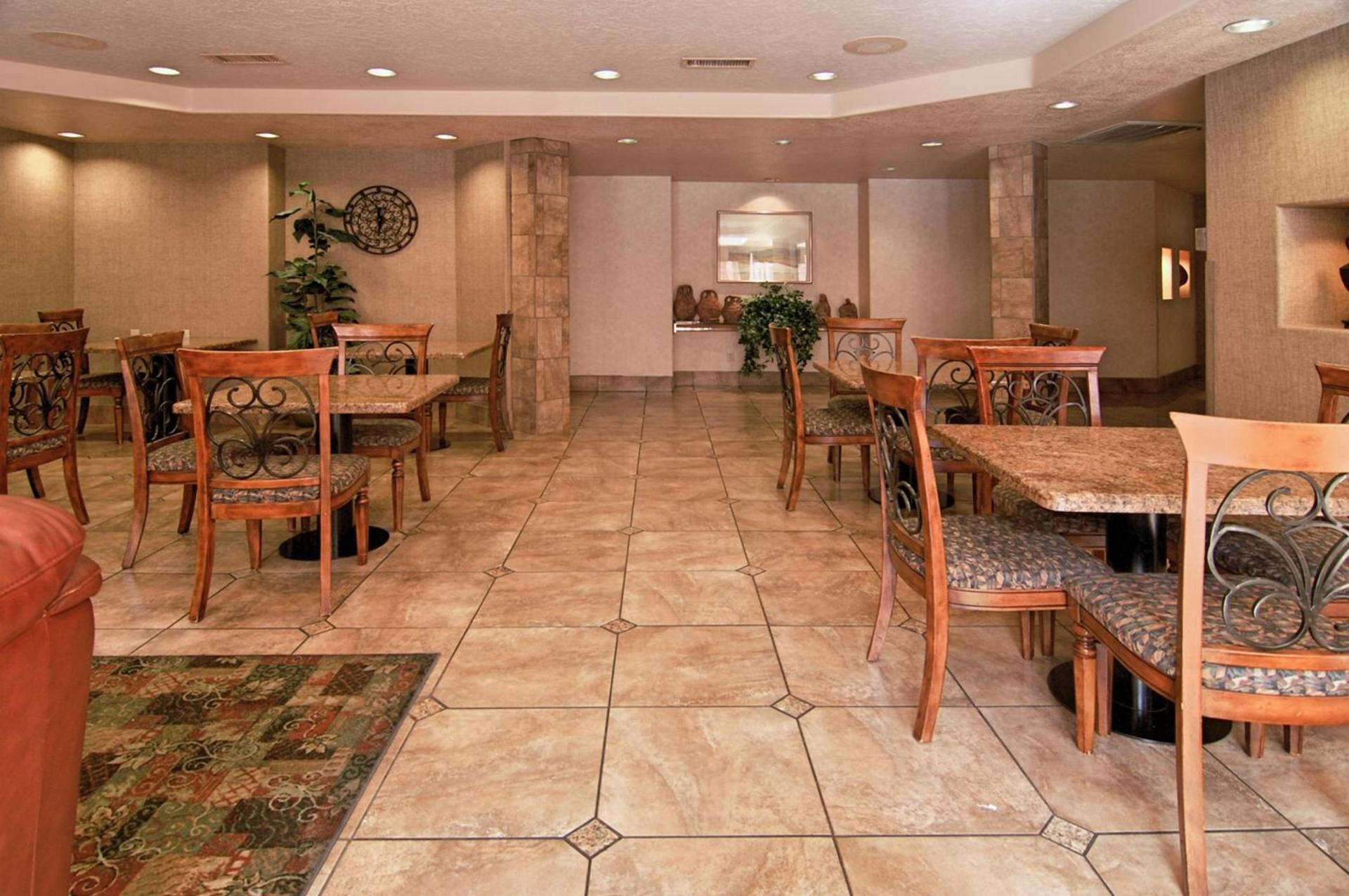 Ramada by Wyndham St George photo 23