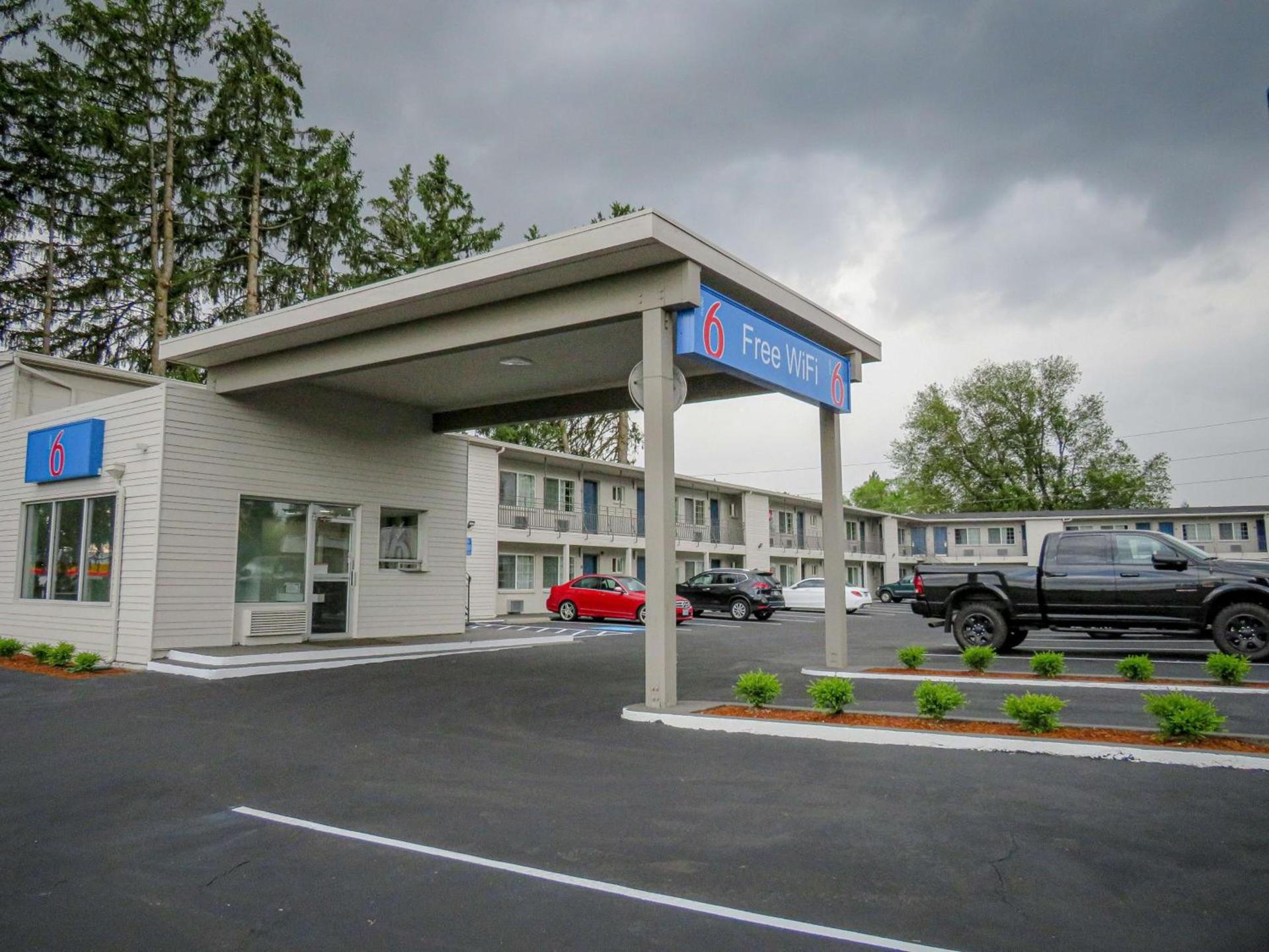 Motel 6 Tigard, Or - Portland Southwest — hotel in Tigard