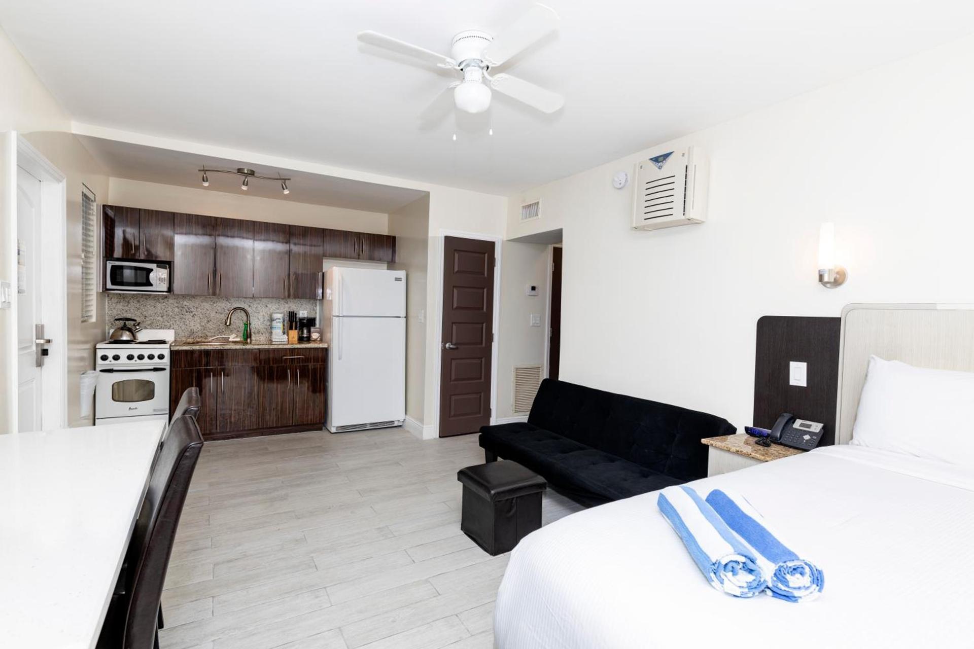 Caribbean Resort Suites photo 11