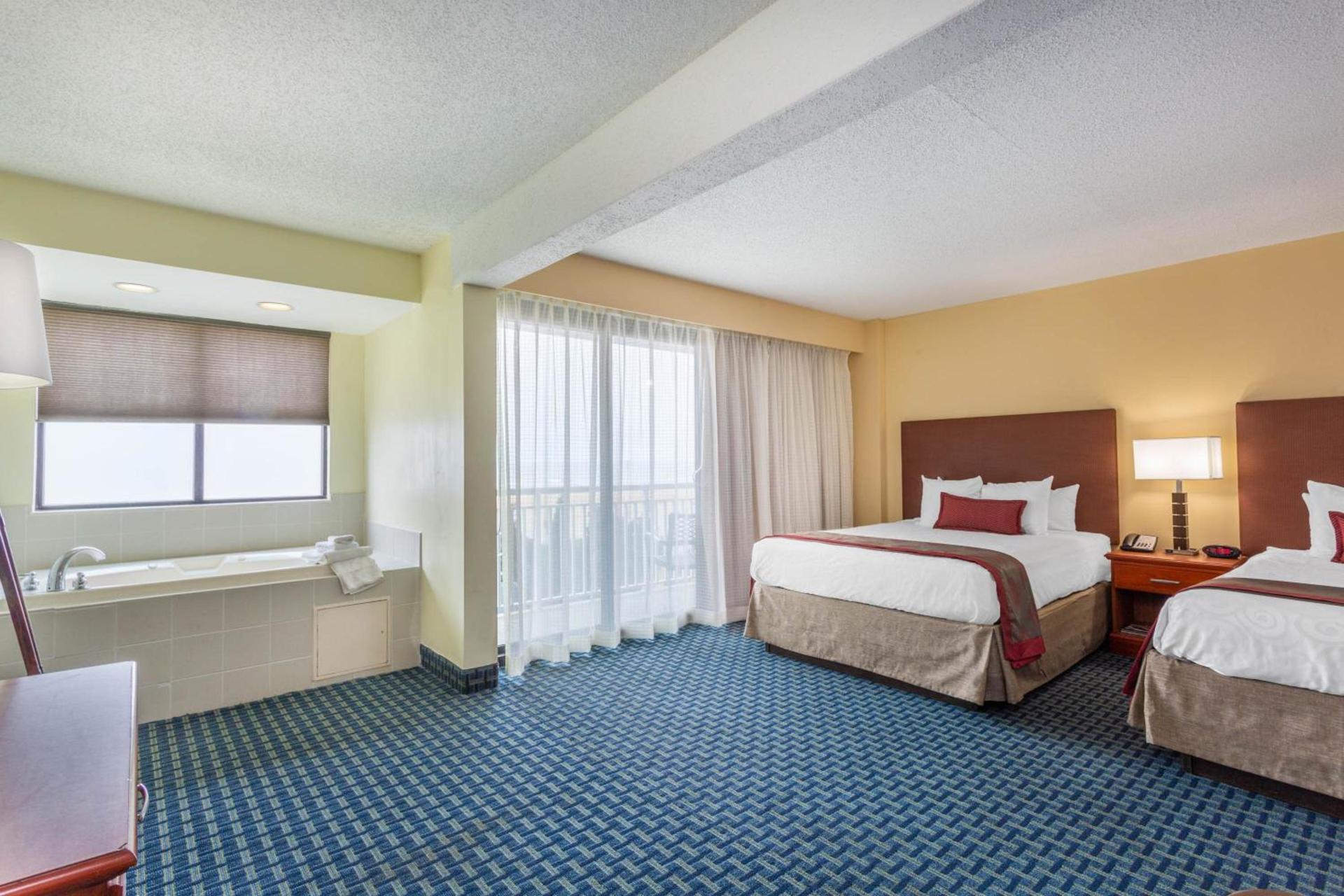 Ramada Plaza by Wyndham Virginia Beach Oceanfront photo 17
