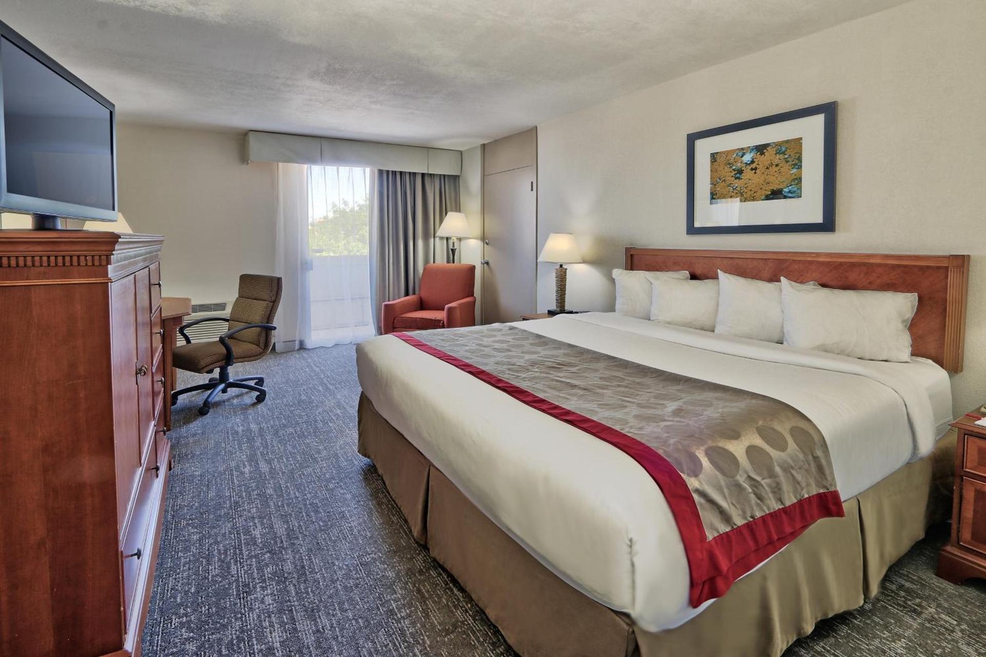 Ramada by Wyndham Albuquerque Midtown photo 39
