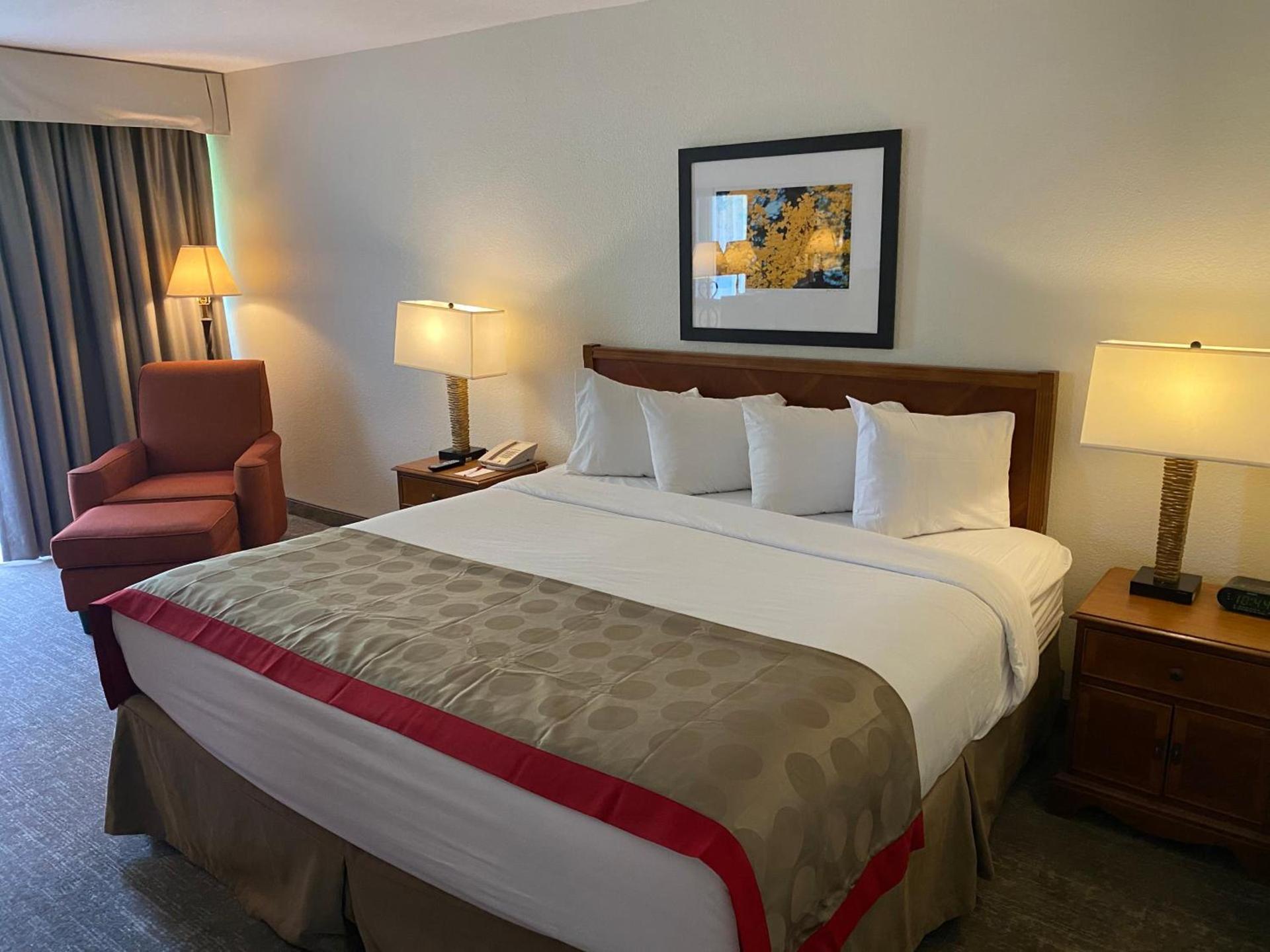 Ramada by Wyndham Albuquerque Midtown photo 13