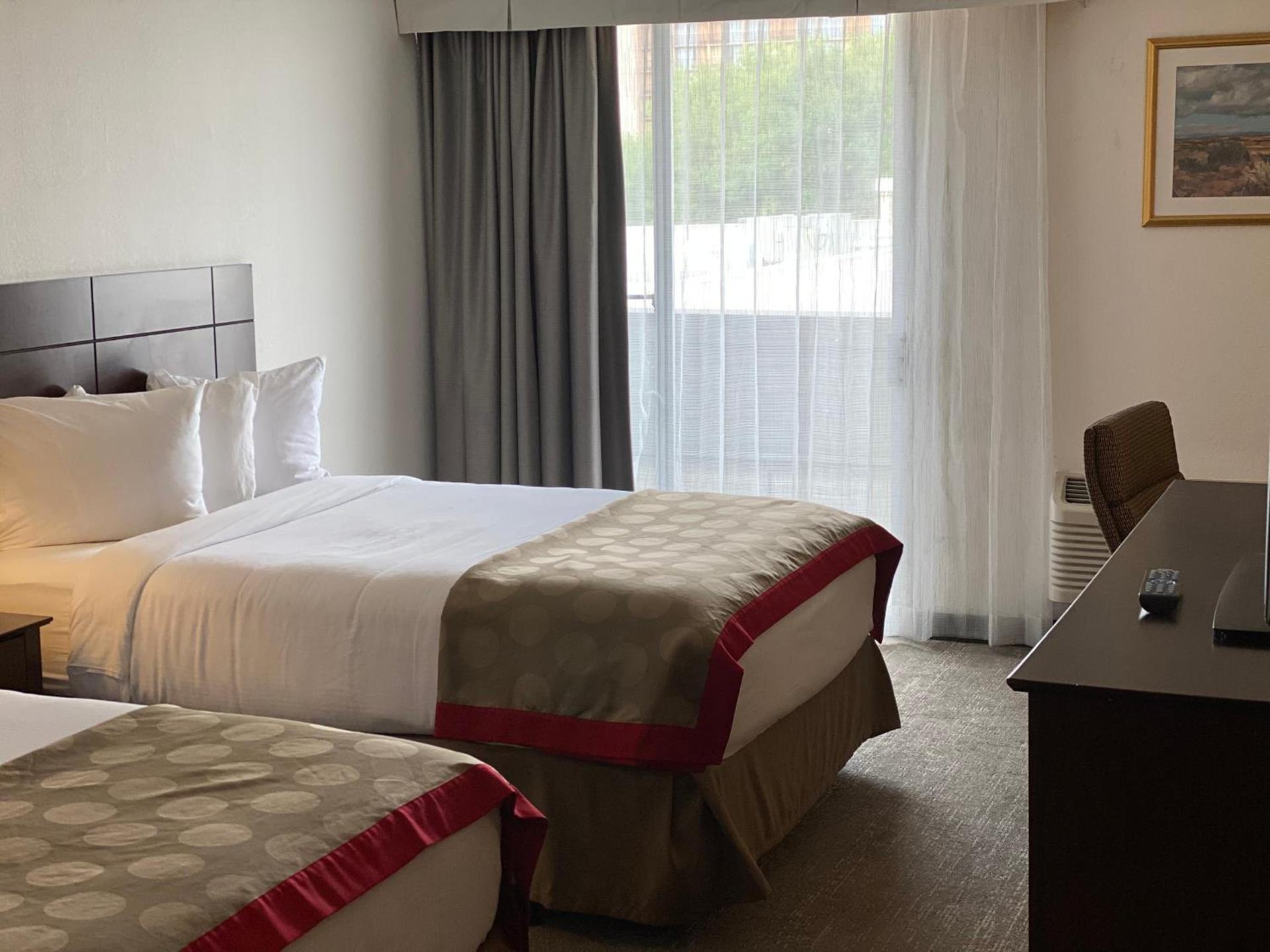 Ramada by Wyndham Albuquerque Midtown photo 18