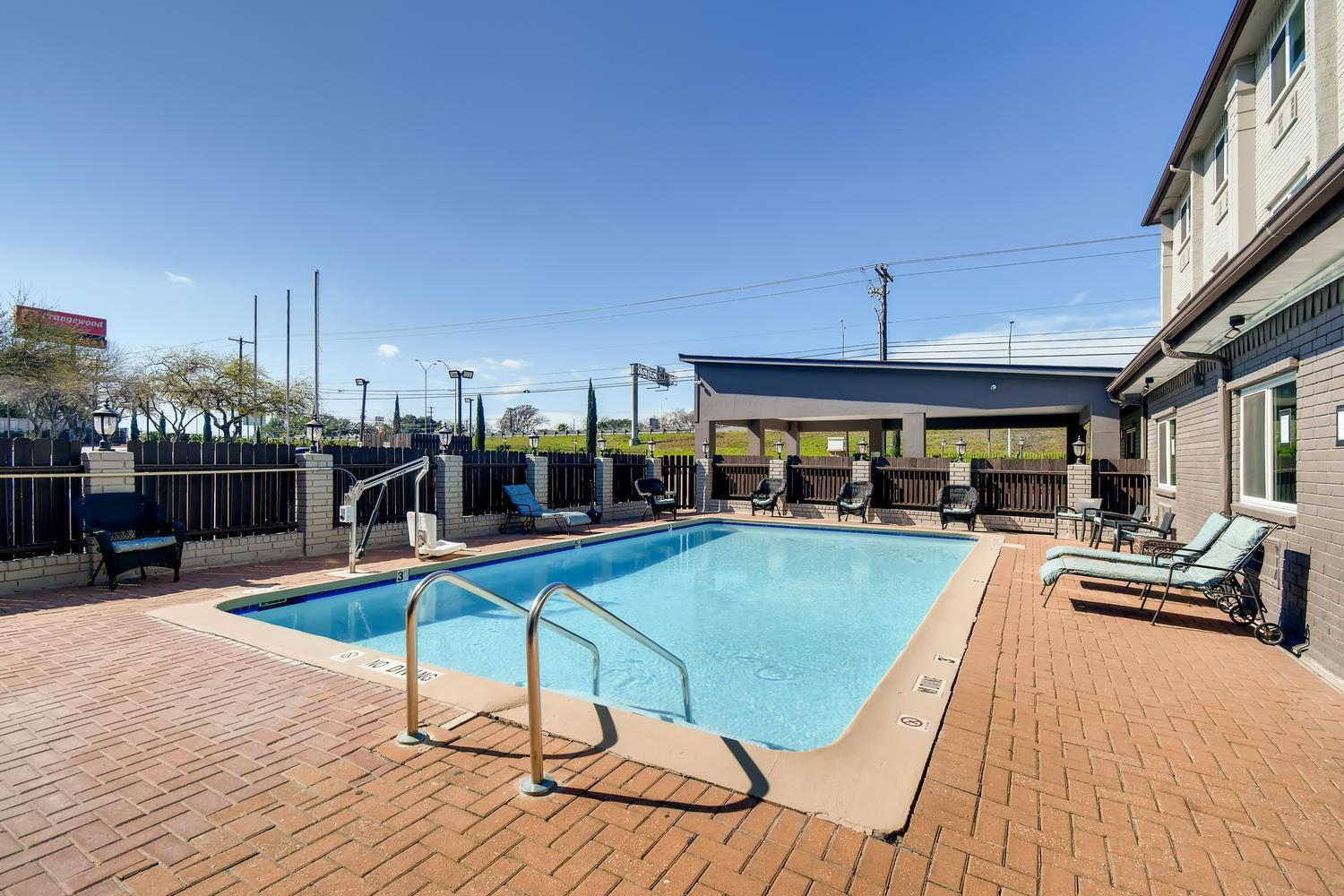 Orangewood Inn and Suites Midtown photo 48