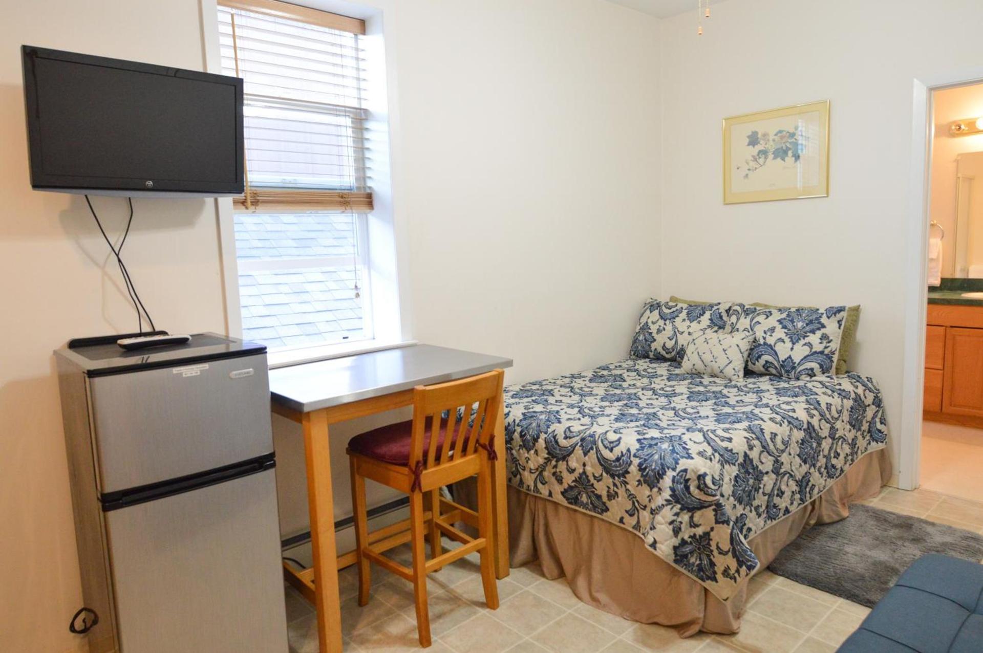 Brown & Hawkins Historical Apartments photo 44