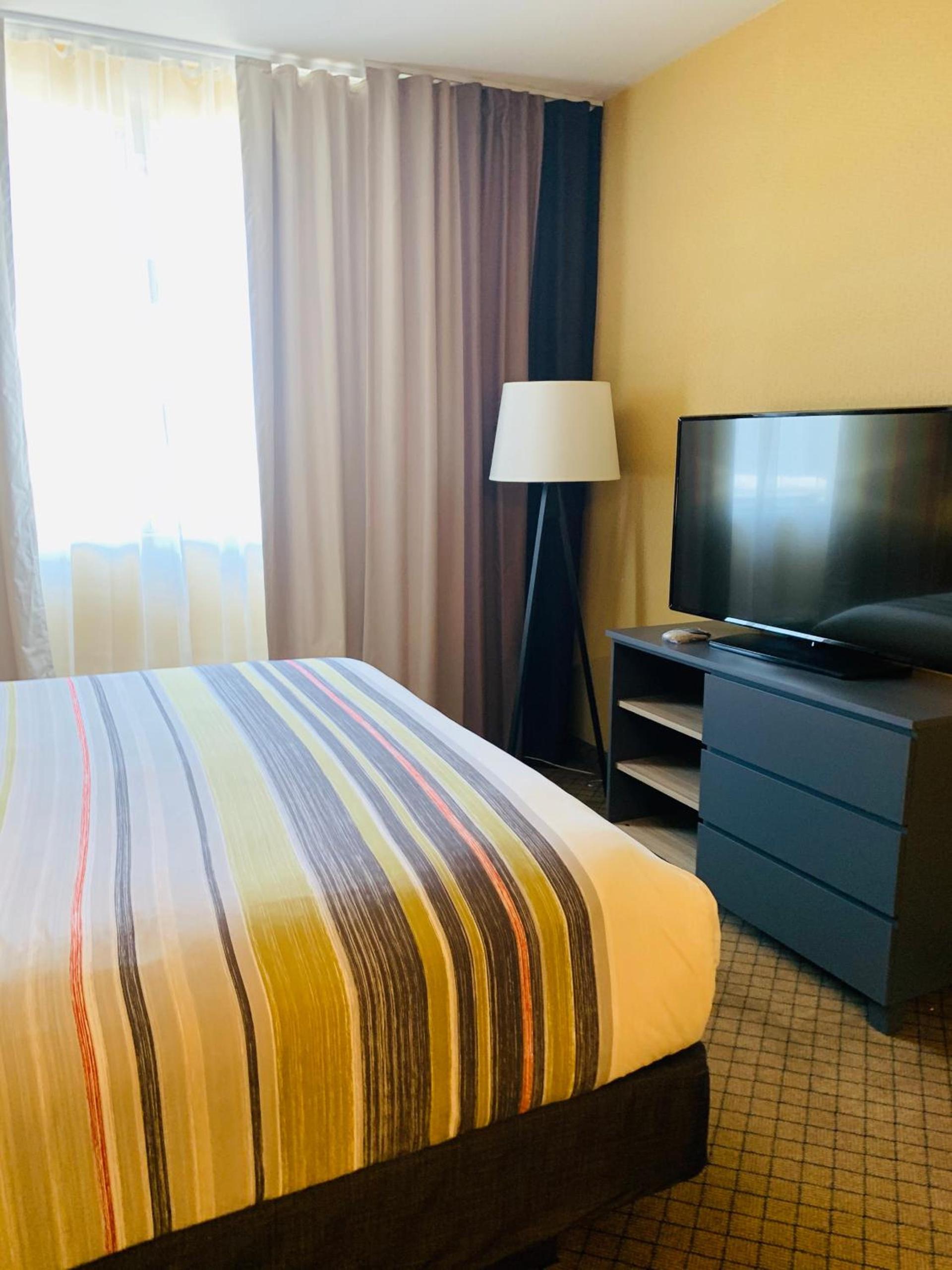 Country Inn & Suites by Radisson, San Jose International Airport, CA photo 28