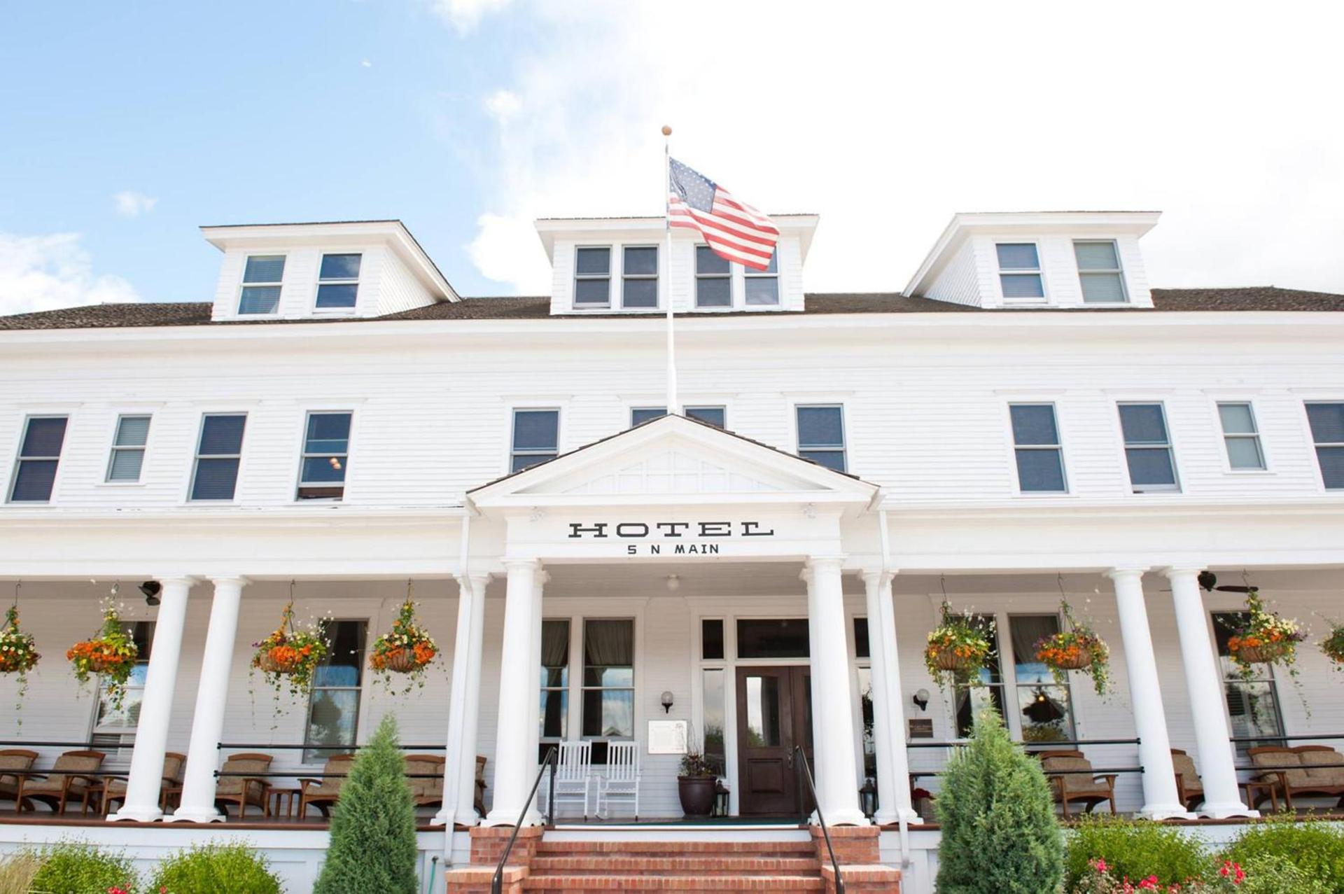 The Sacajawea Hotel photo 2