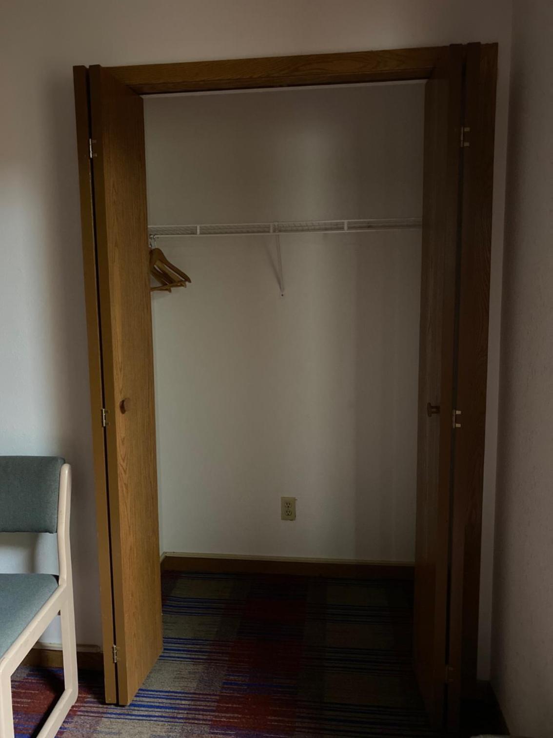 Americas Best Value Inn Champaign photo 42