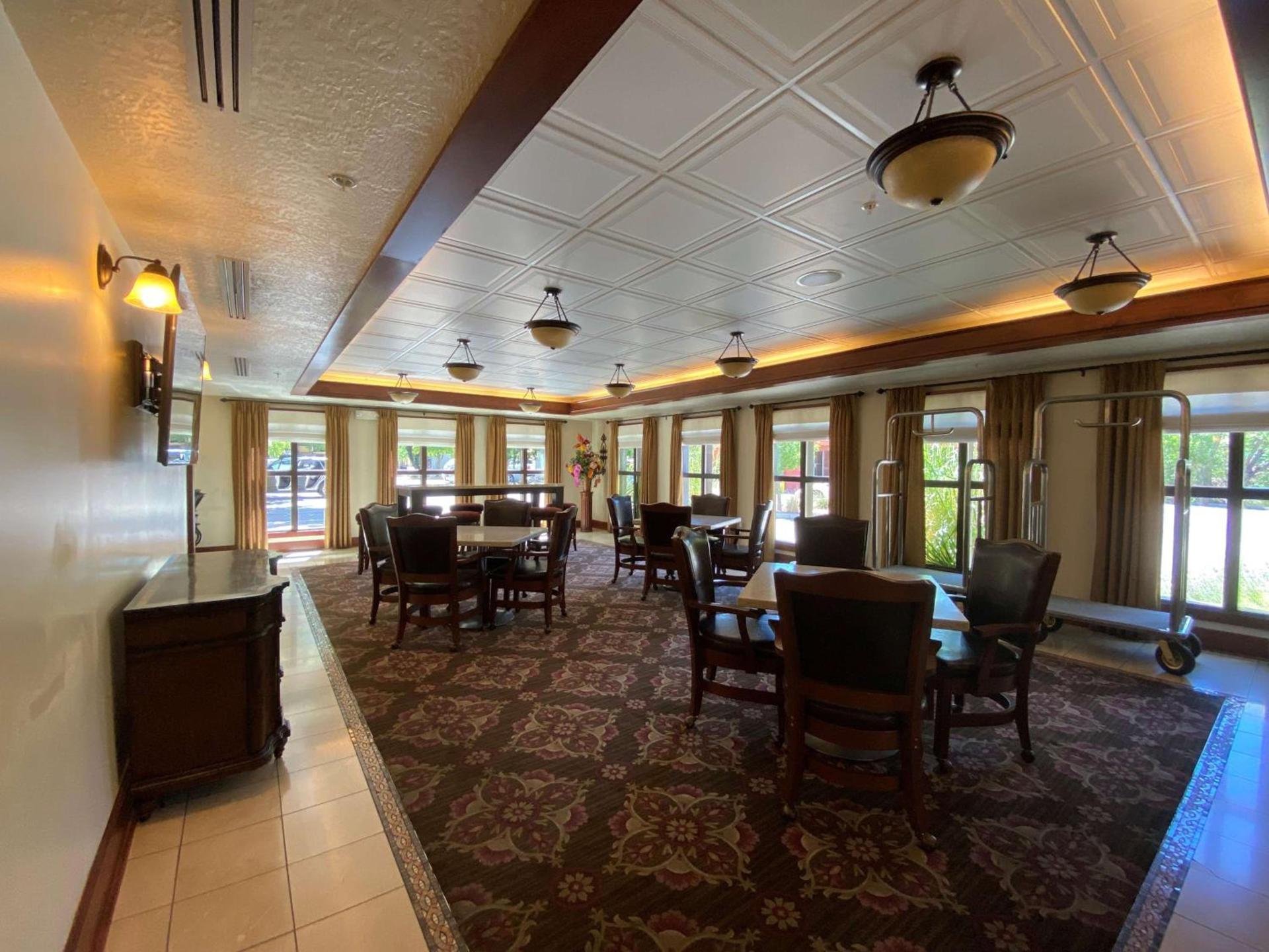 Best Western Plus Greenwell Inn photo 12