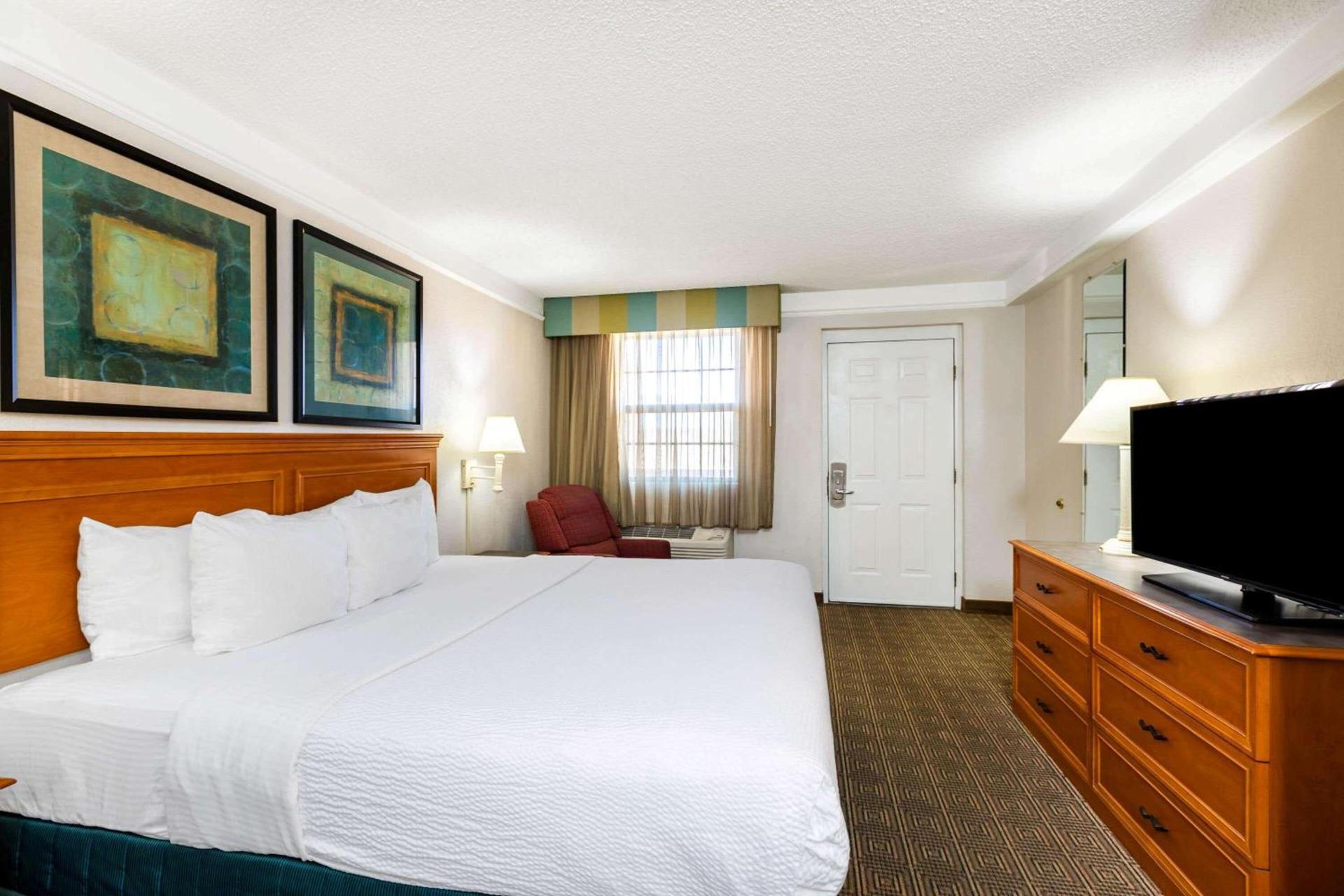 La Quinta Inn by Wyndham El Paso West photo 15