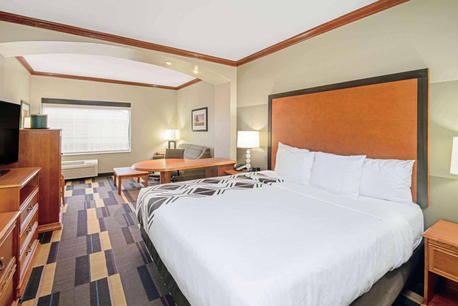 La Quinta by Wyndham Oklahoma City - Moore photo 32