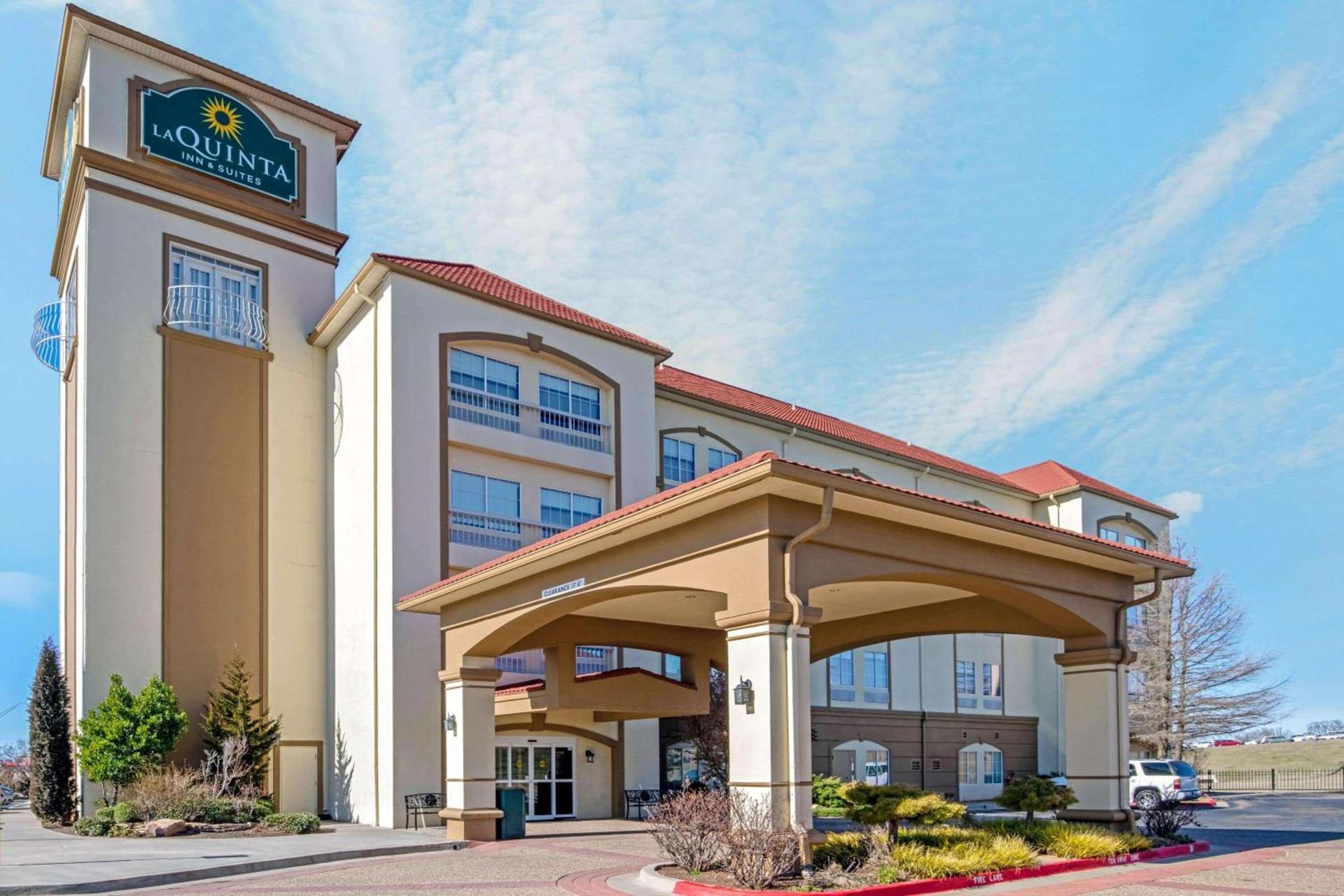 La Quinta by Wyndham Oklahoma City - Moore — hotel in Moore