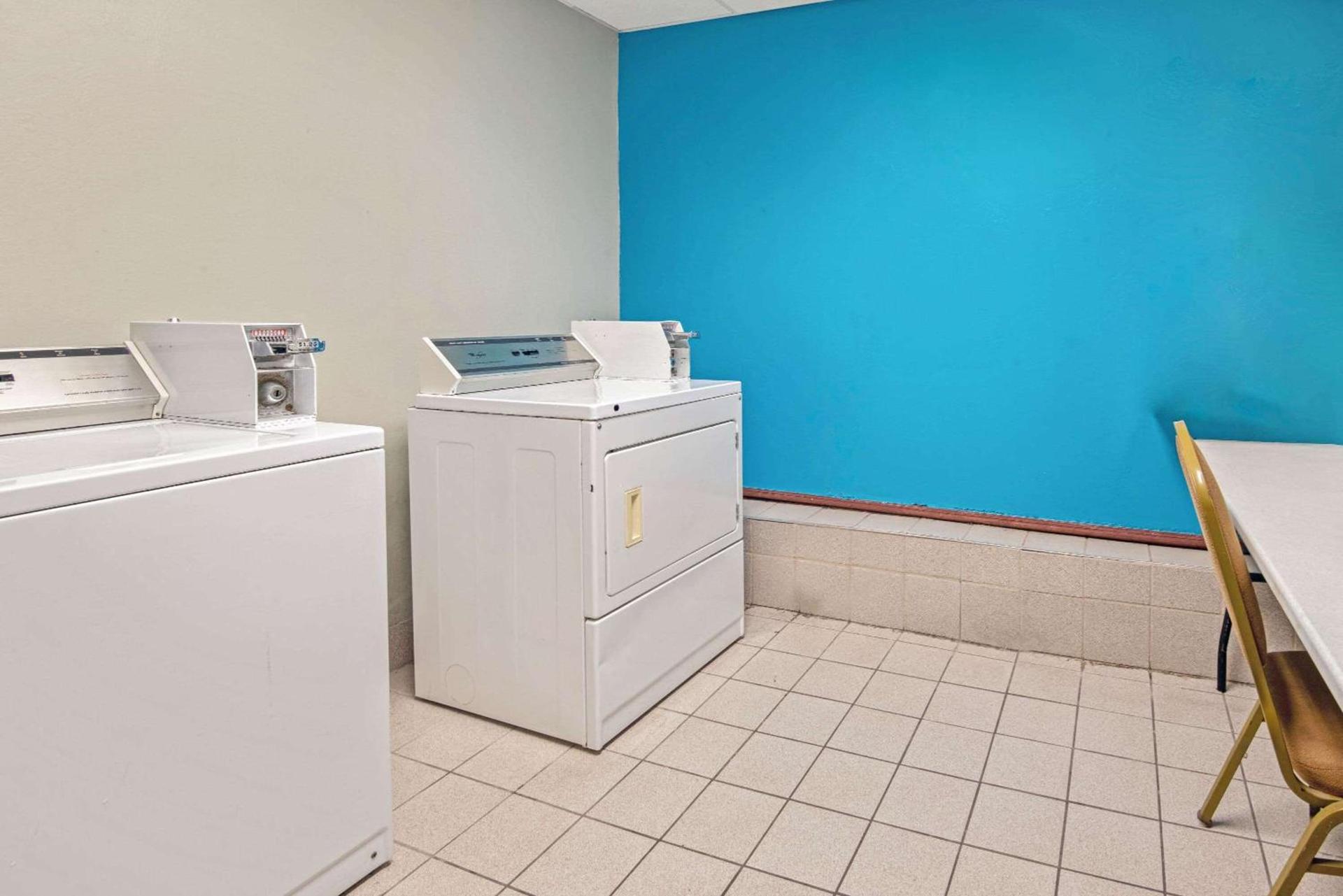 La Quinta by Wyndham Oklahoma City - Moore photo 11
