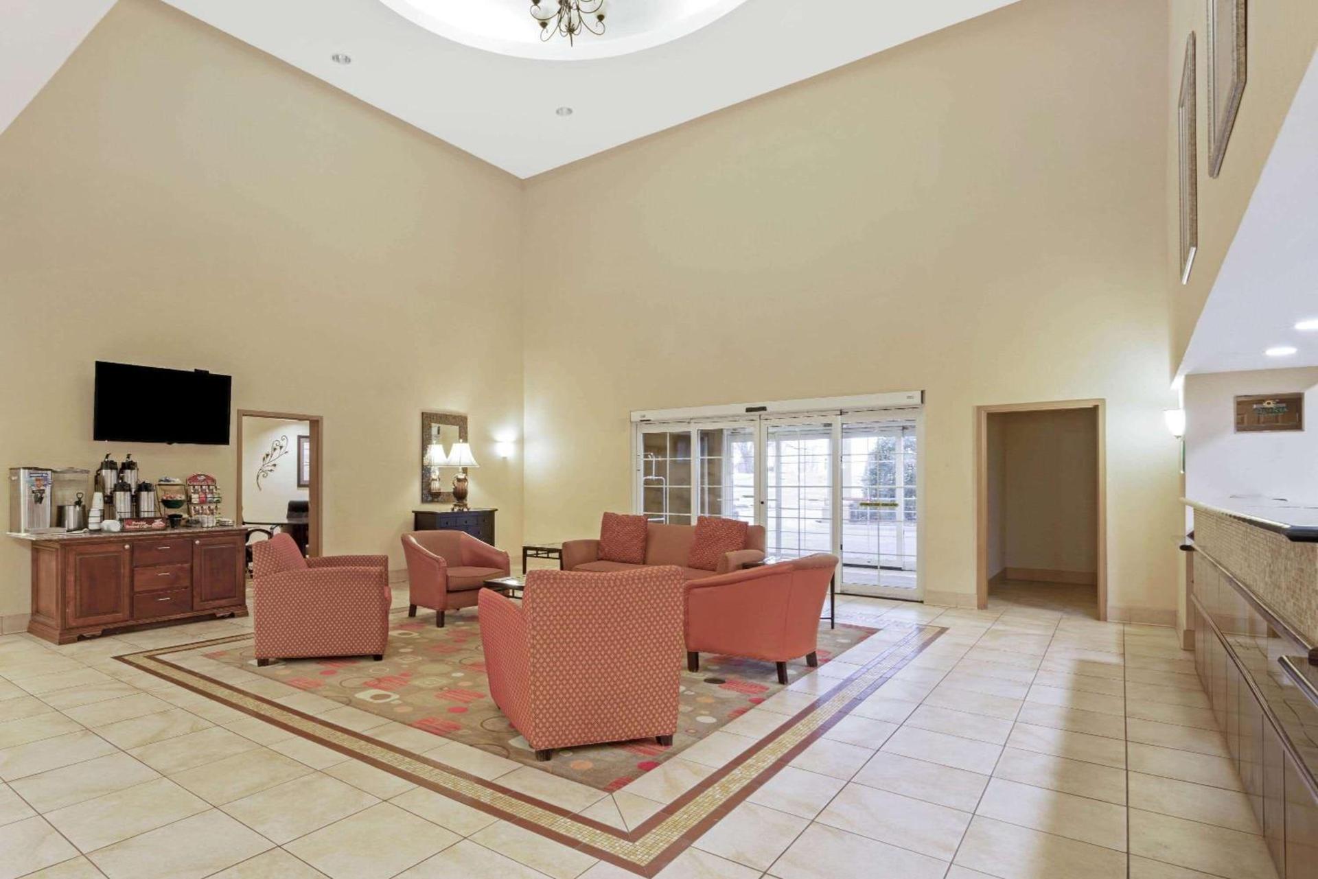 La Quinta by Wyndham Stillwater -University Area photo 21