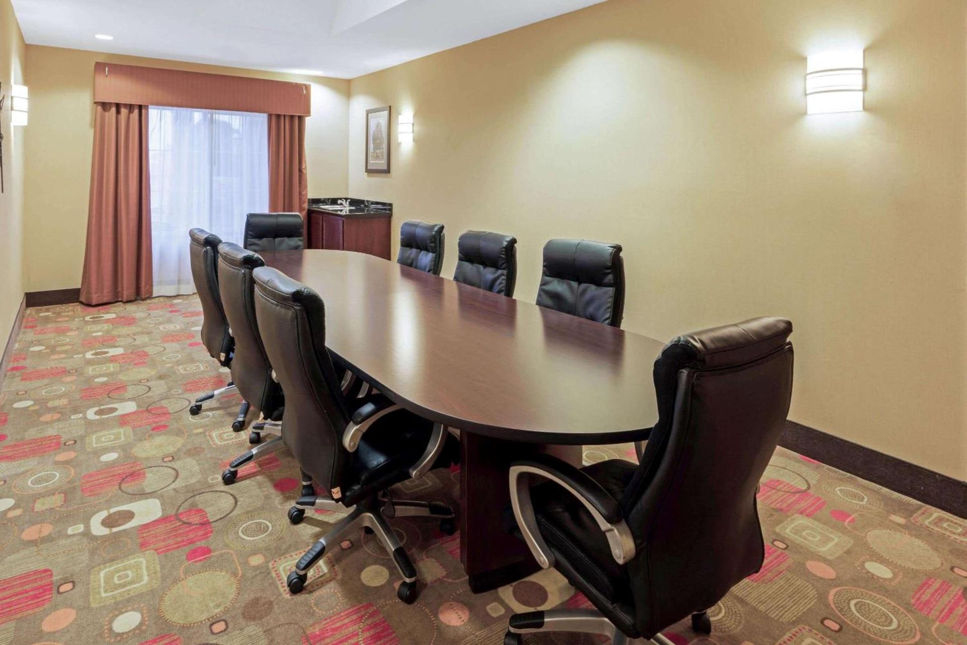 La Quinta by Wyndham Stillwater -University Area photo 22