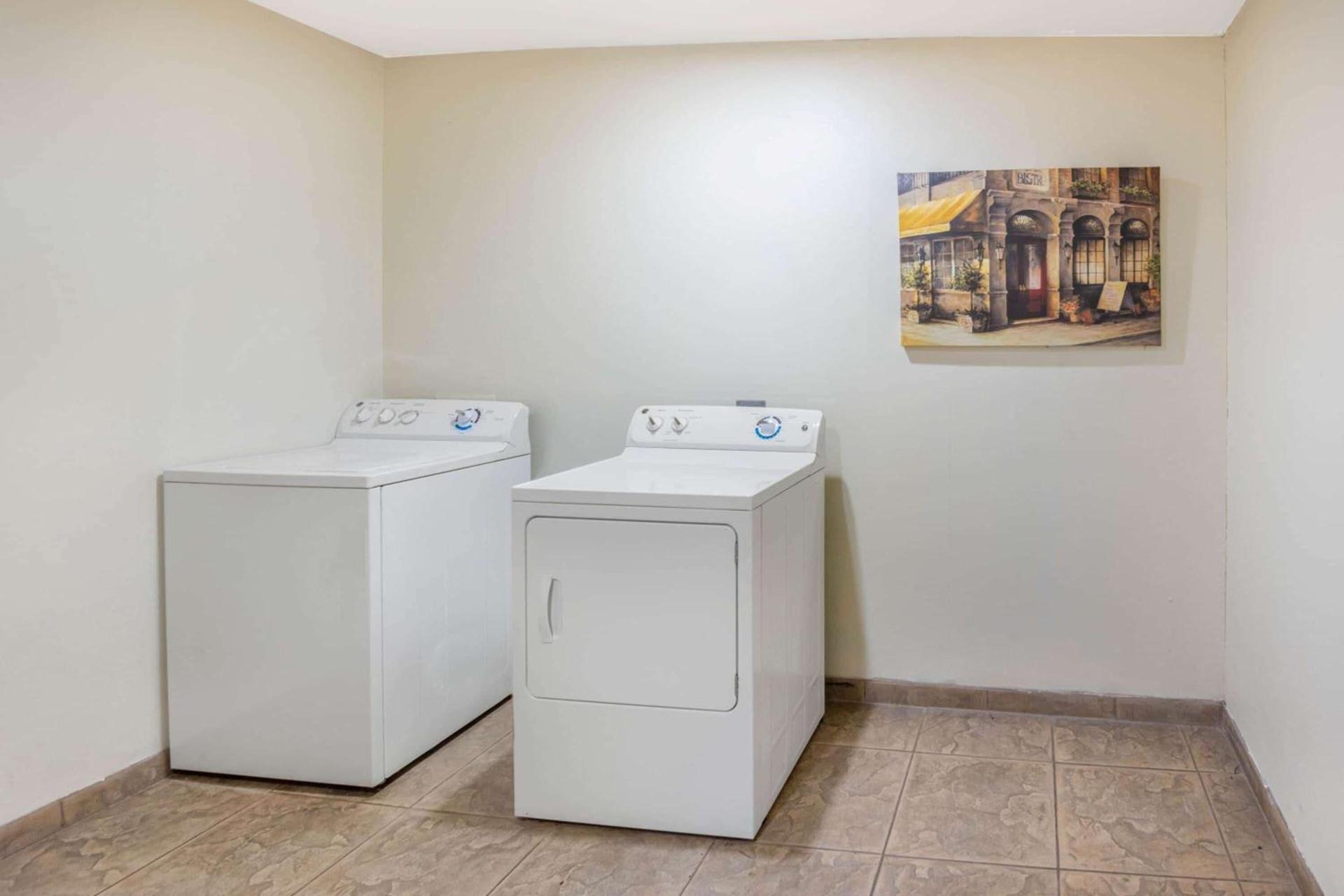 Holiday Inn Express & Suites - Ardmore by IHG photo 5