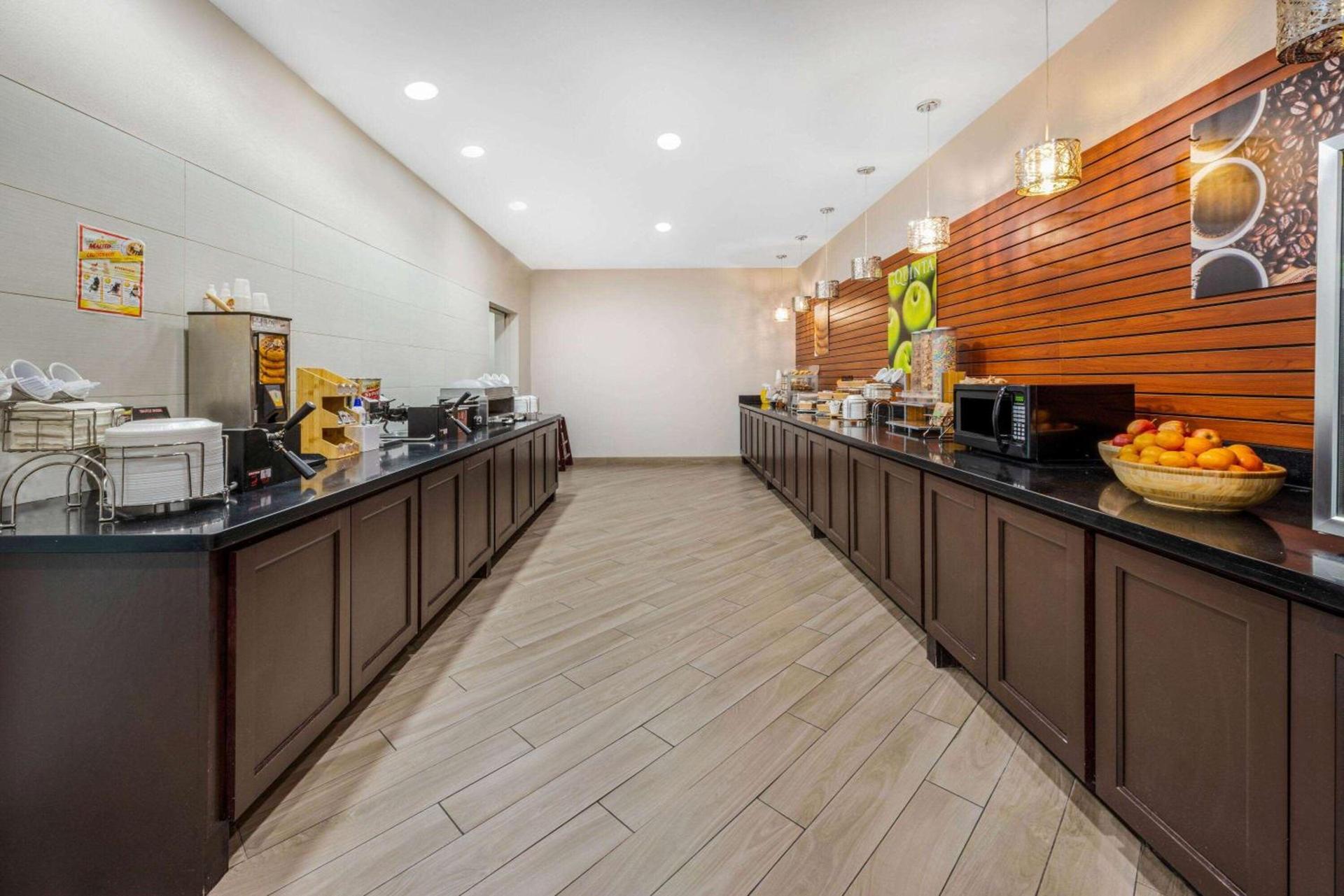 La Quinta by Wyndham Houston Humble Atascocita photo 11