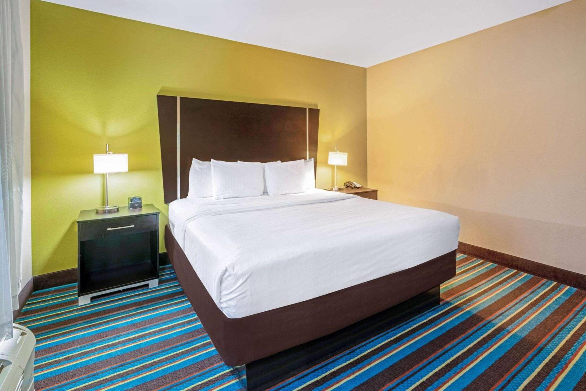 La Quinta by Wyndham Muskogee photo 54