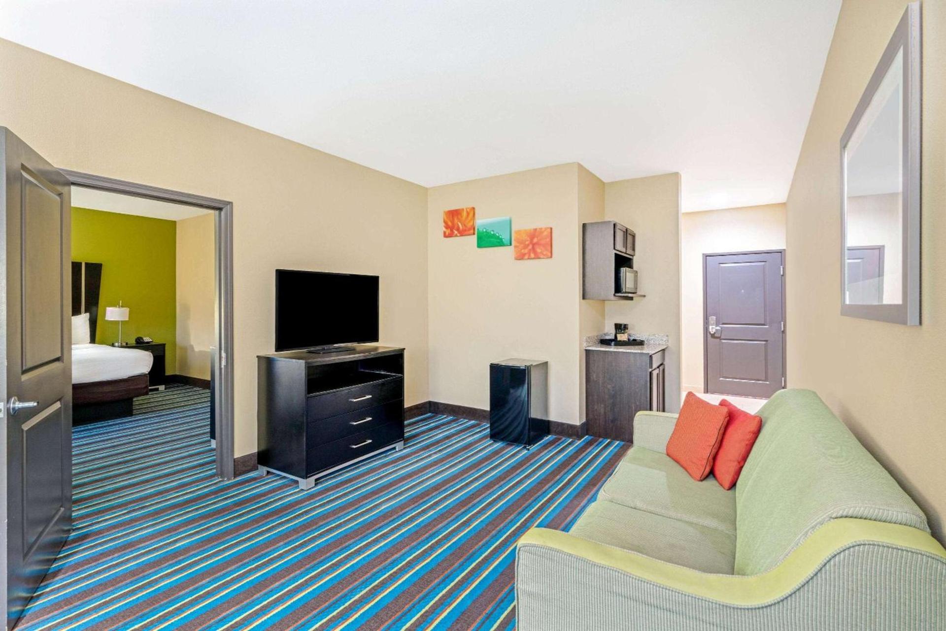 La Quinta by Wyndham Muskogee photo 58