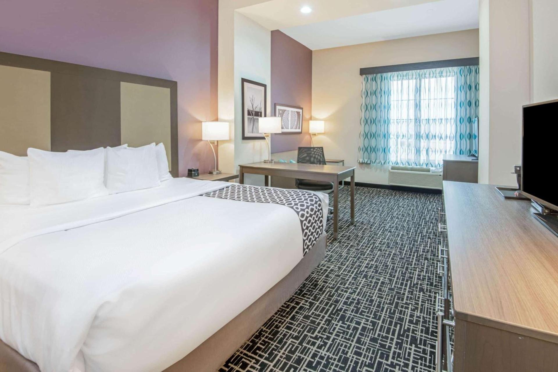 La Quinta by Wyndham Weatherford OK photo 39