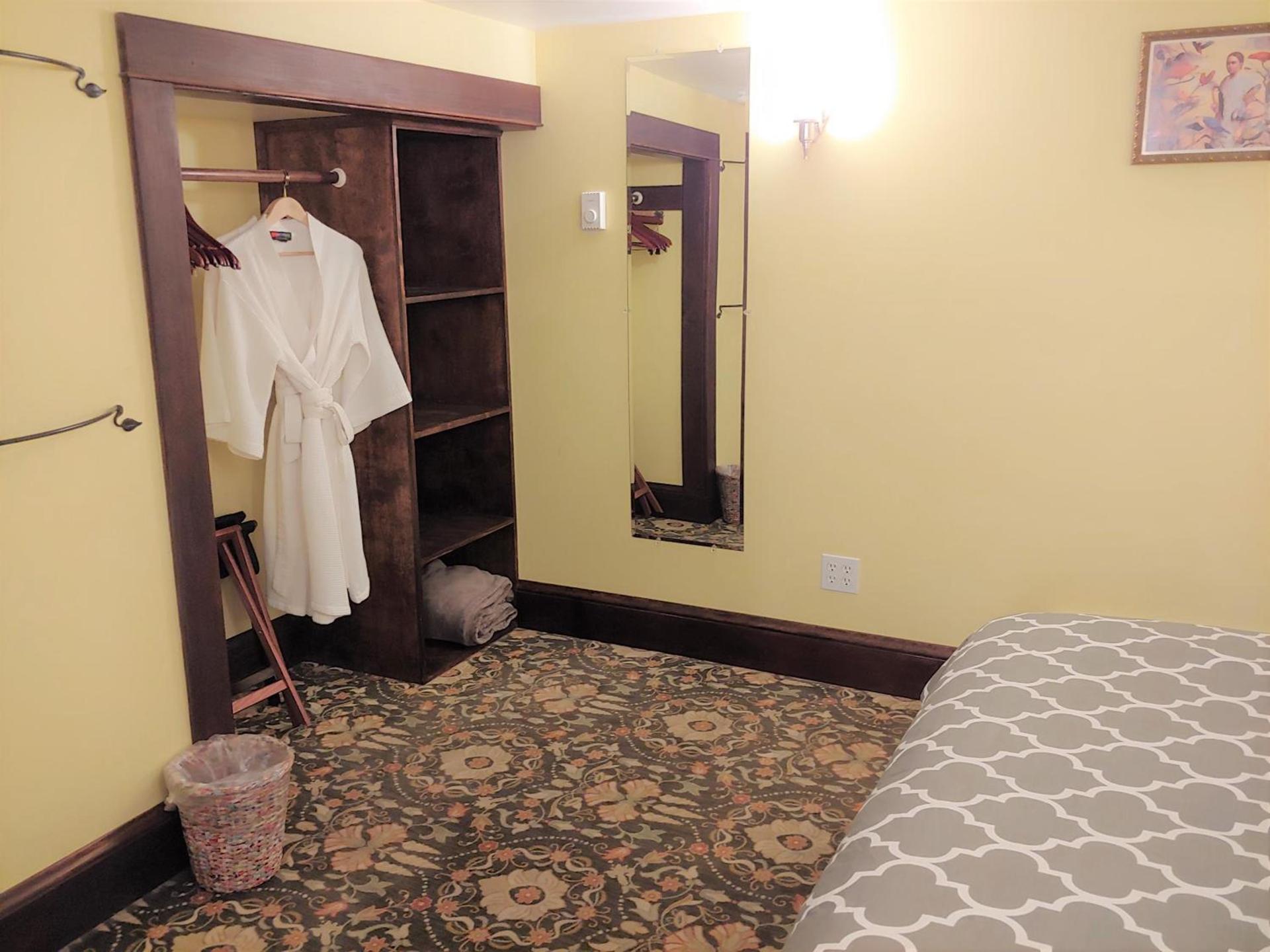 Bluebird Guesthouse photo 22