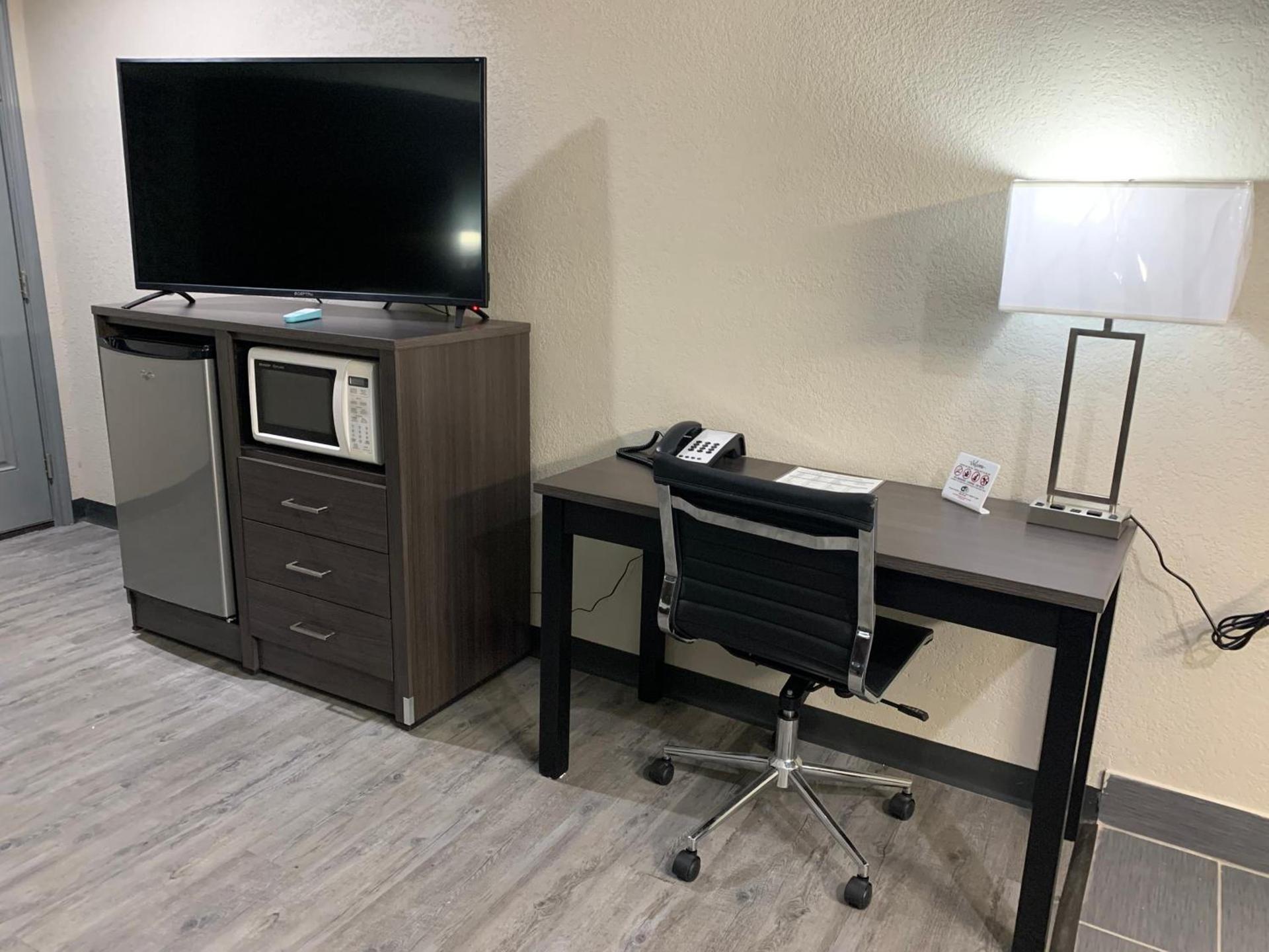 Crescent Park Motel & Suites photo 19