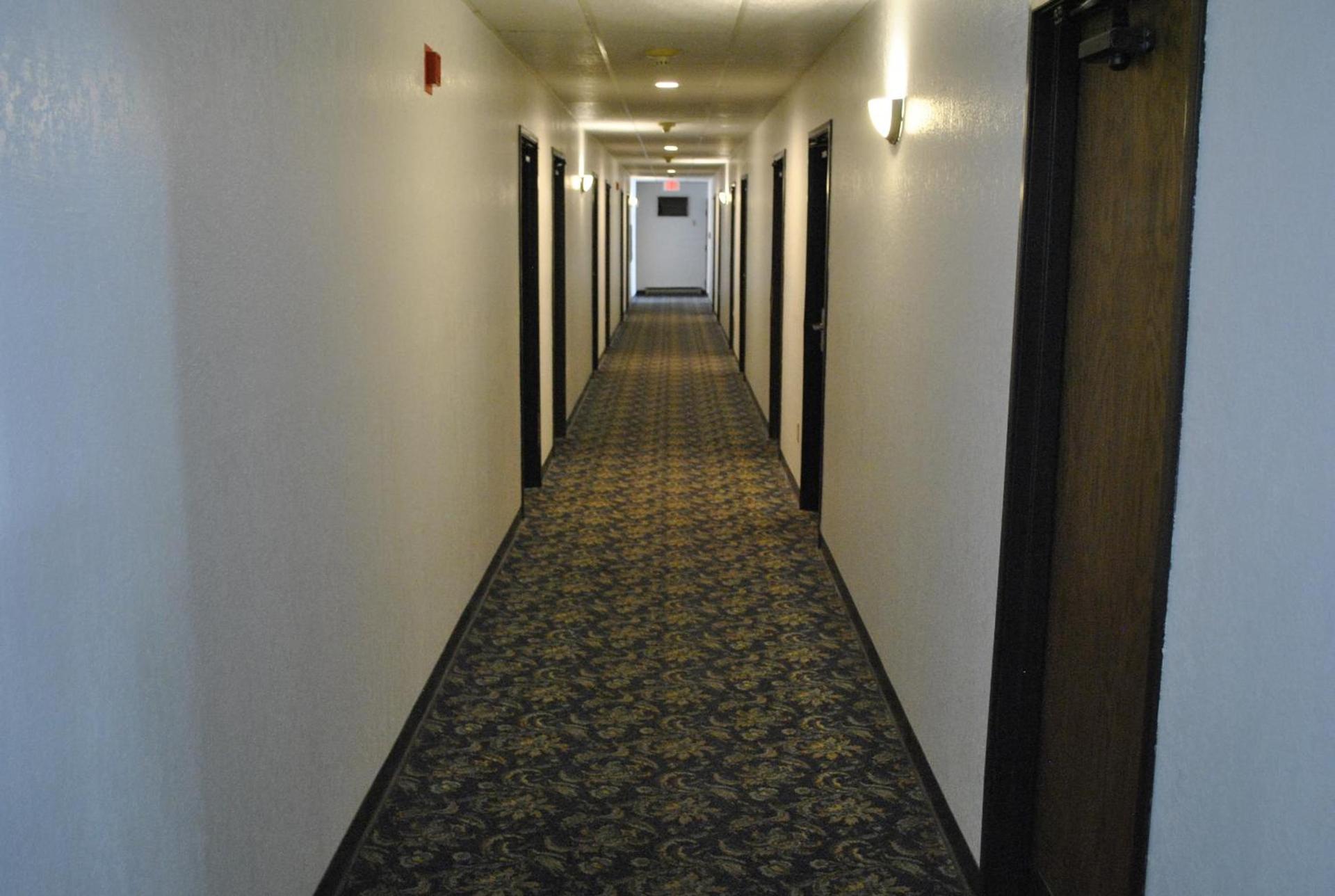Waconia Inn and Suites photo 16