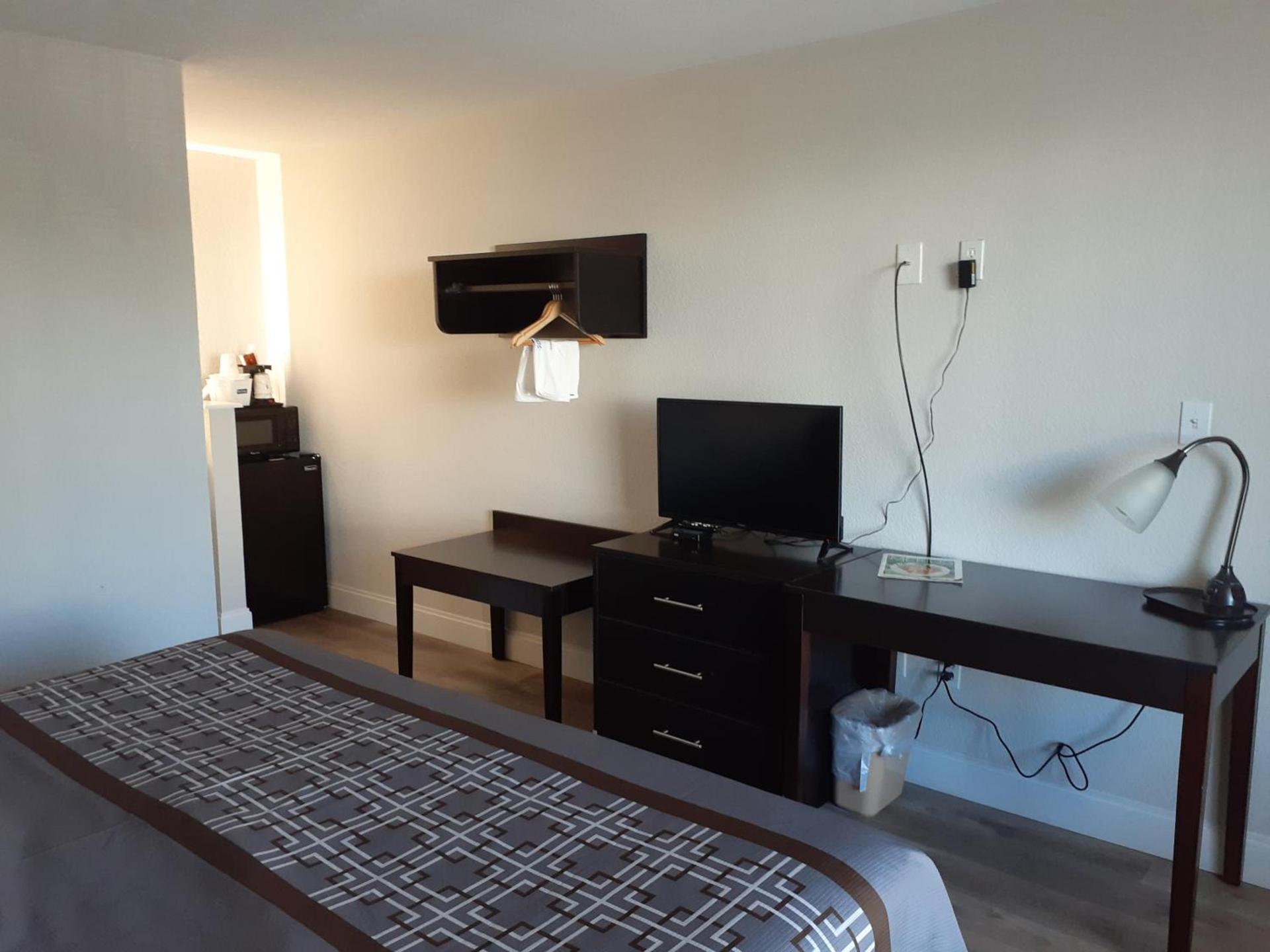 Travelodge by Wyndham Virginia Beach Bay Beach photo 7